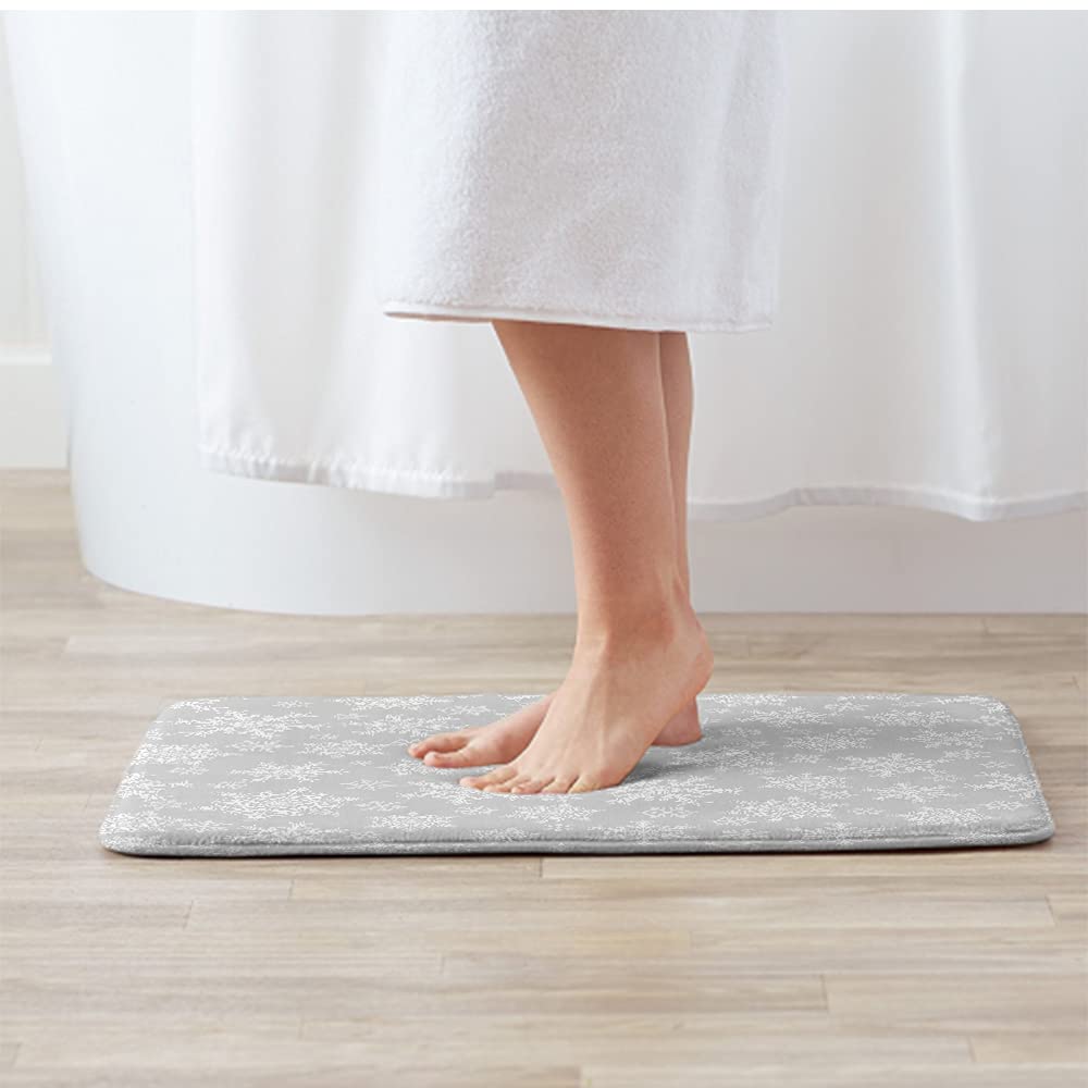 Non-Slip Washable Bath Mat - 20x30 Inch Gray & White Snowflake Design - Cozy Bathroom Rug for Christmas Decor, Bedroom, Kitchen Floor - Indoor Home Decor