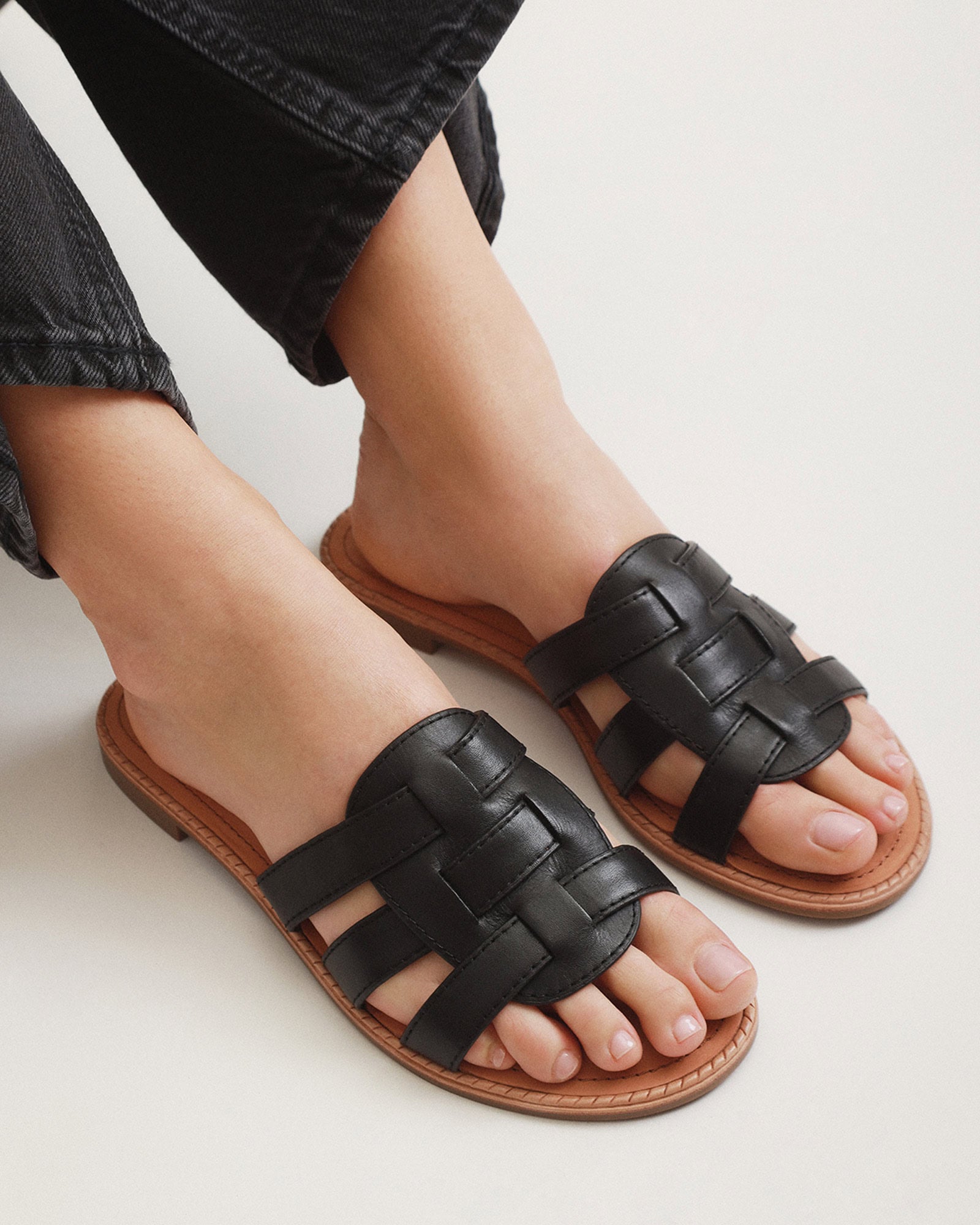 **Jasper Black Leather Flat Sandals for Women - Comfortable Casual Walking Shoes for Beach, Travel & Everyday Wear**