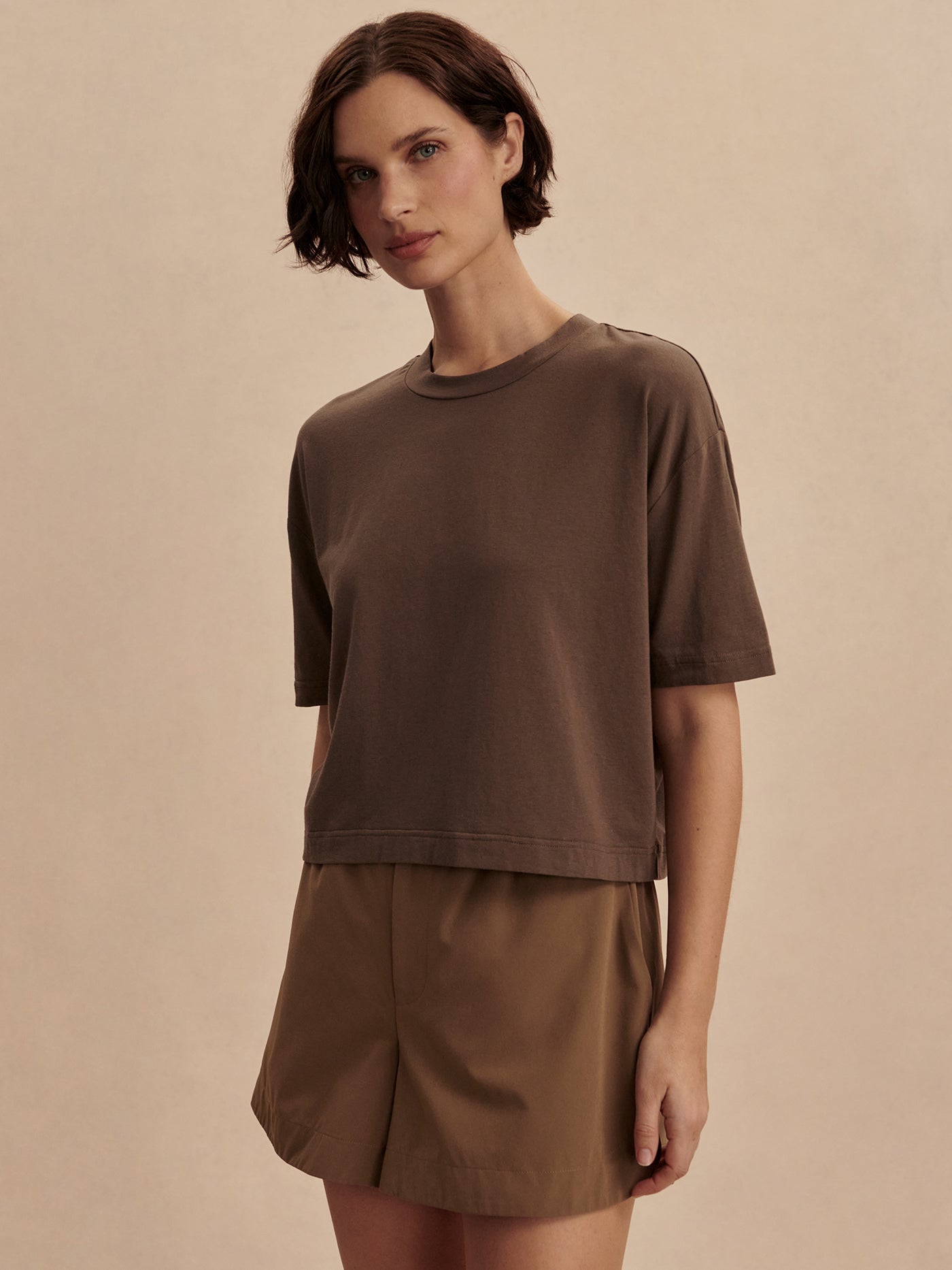 Varley Venice Easy Tee - Soft Cotton Women's T-Shirt in Chocolate Brown | Casual Wear, Layering & Everyday Comfort