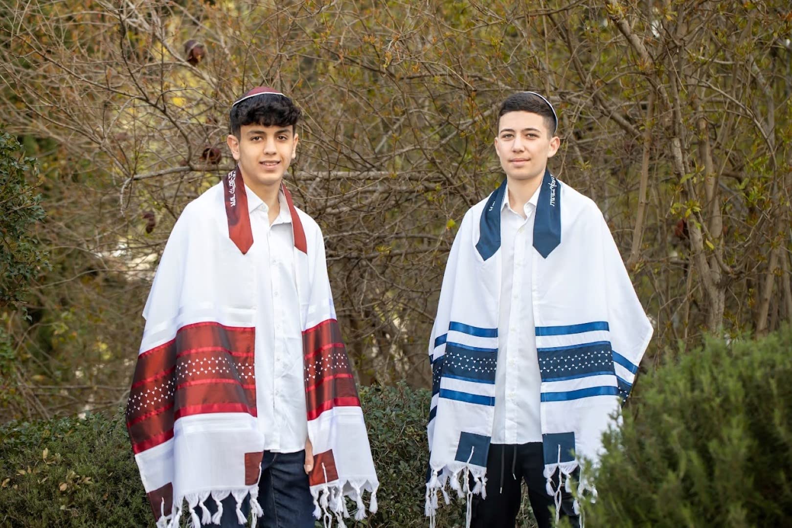 Personalized Wool Tallit Prayer Shawl for Men - Dark Blue Stars of David Bar Mitzvah Tallit for Boys from Israel - Perfect for Jewish Religious Ceremonies, Synagogue Worship & Special Occasions
