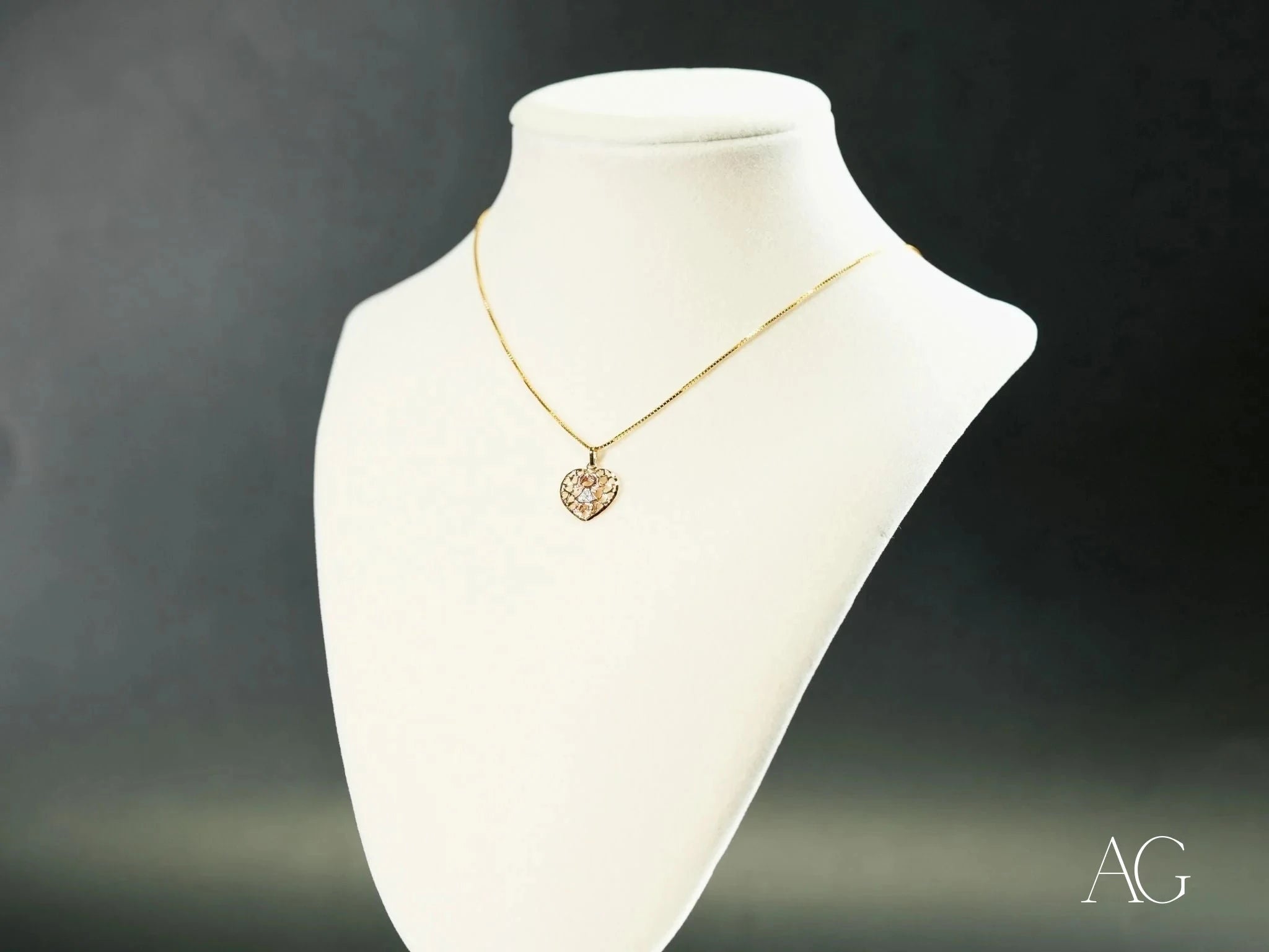 Golden H Doll: Elegant Gold Doll Pendant Necklace for Women - Perfect Gift for Birthdays, Anniversaries & Special Occasions