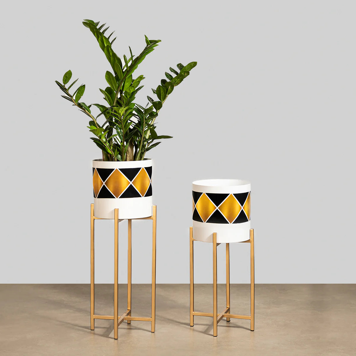 Elegant Metal Planters Set of 2 - Modern Indoor/Outdoor Flower Pots for Home Decor, Office & Garden
