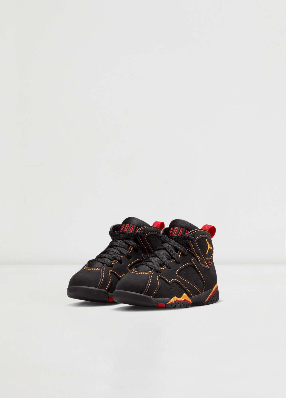 Air Jordan 7 Retro Toddler Sneakers - Kids Basketball Shoes for Boys & Girls - Comfortable & Stylish for Playground, School & Casual Wear