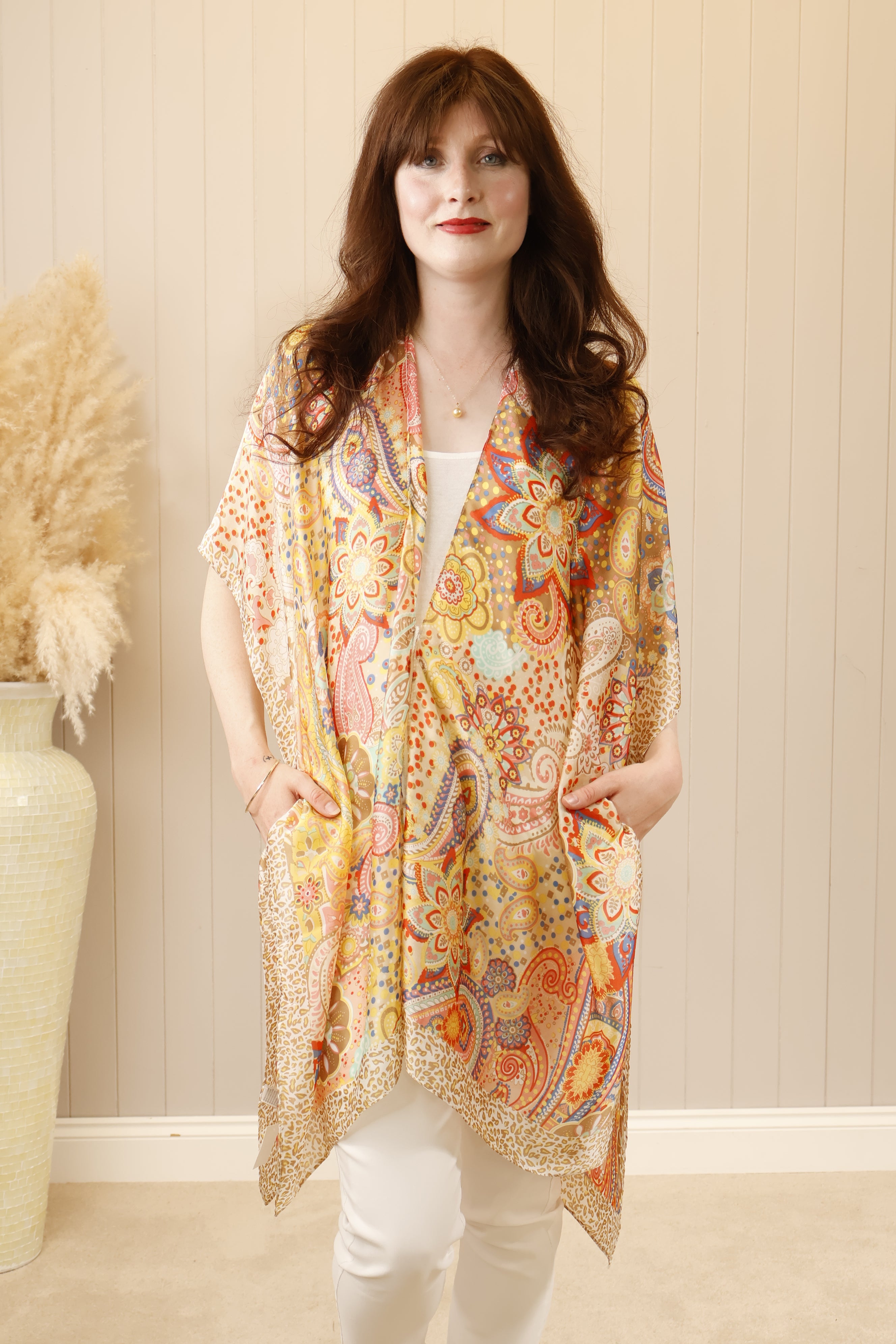 Japanese Kimono & Matching Hat Set for Women - Traditional Yukata Robe with Obi Belt & Headband - Perfect for Cosplay, Tea Ceremony, and Summer Festivals