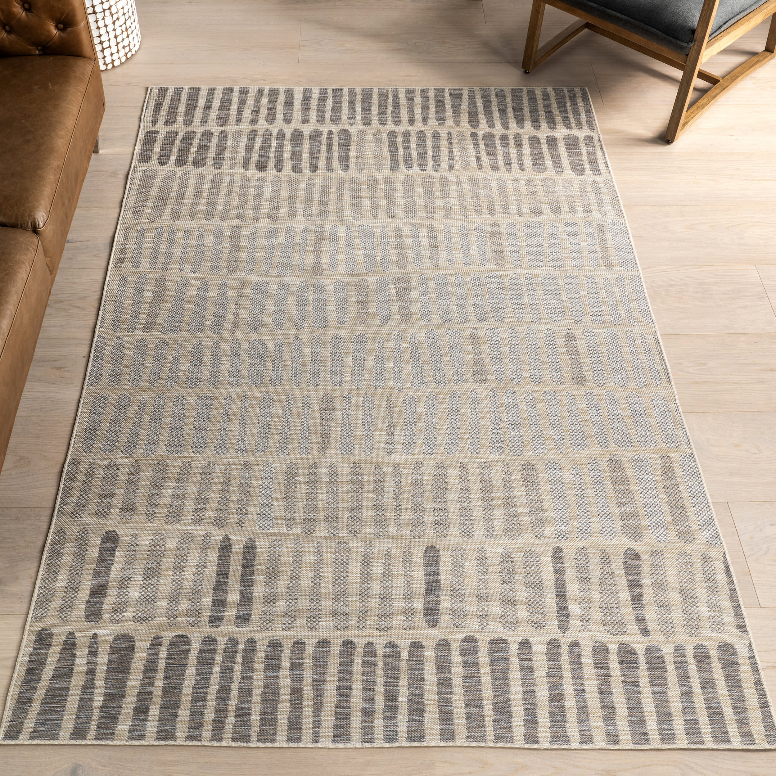 Averie Geometric Indoor Outdoor Area Rug - Light Grey Modern Design for Living Room, Bedroom, Patio & Deck Decor