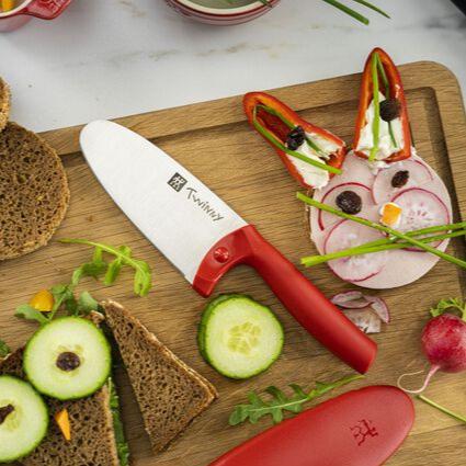 Zwilling Twinny 4 Kids Chef Knife - Safe Kitchen Knife for Children with Red Handle & Protective Cover | Ideal for Cooking Classes, Baking & First Kitchen Experiences