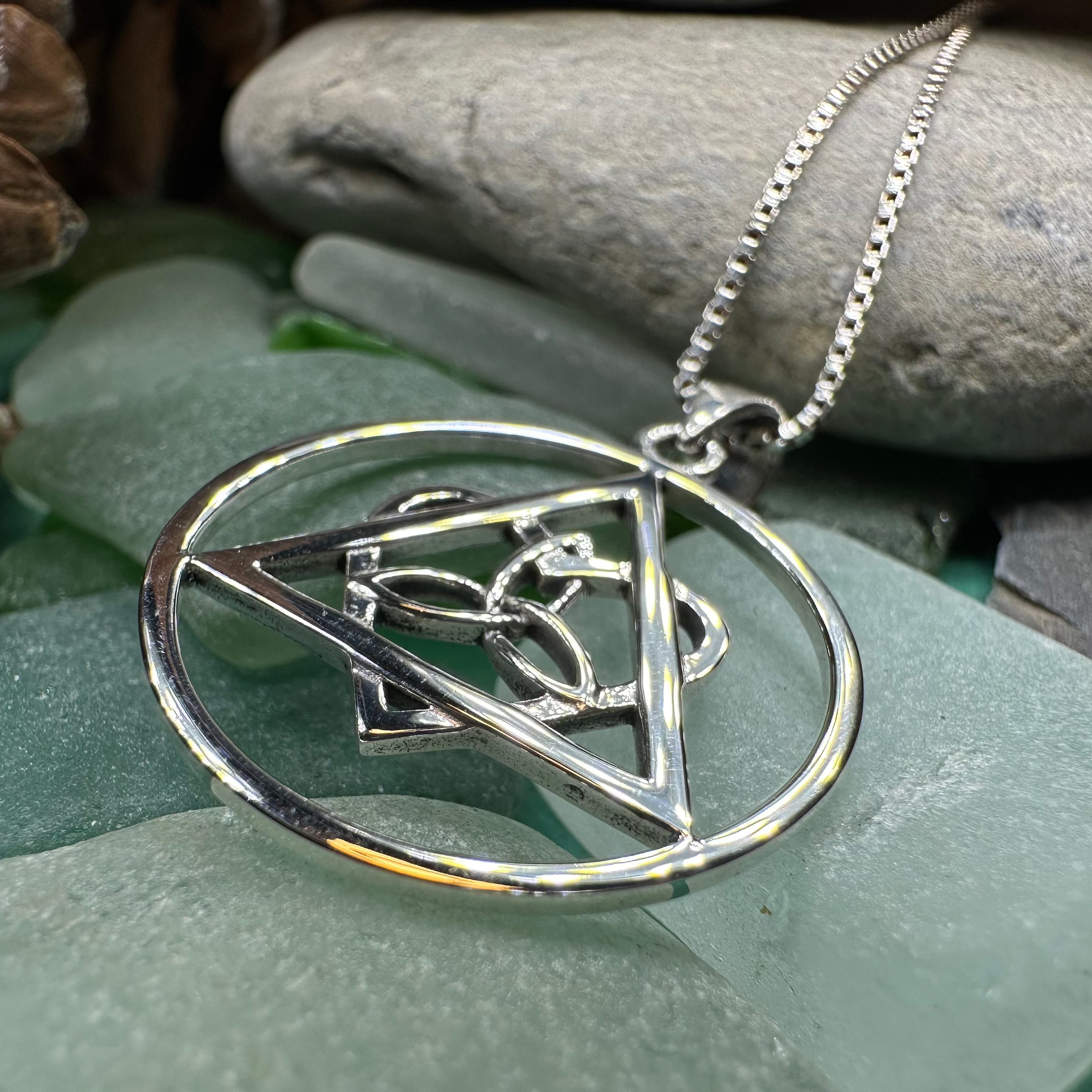 Celtic Trinity Knot AA Sobriety Necklace - Stainless Steel Recovery Jewelry for Women & Men - Inspirational Sobriety Gift for 12 Step Programs, Addiction Recovery & Spiritual Healing