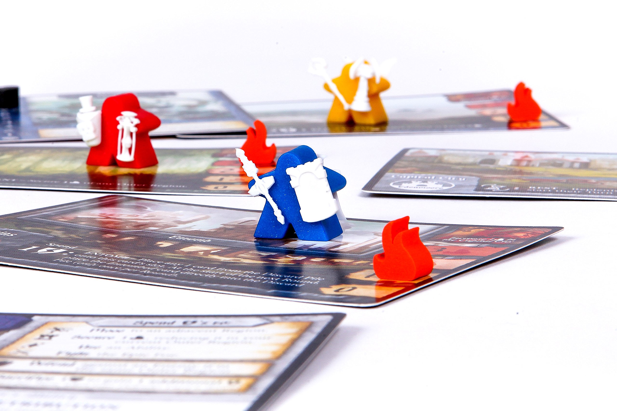 Tiny Epic Defenders - Cooperative Fantasy Board Game for 2-4 Players | Fast-Paced Strategy Game for Family Game Nights & Tabletop Enthusiasts | Perfect for Home, Parties & Game Cafe Gatherings