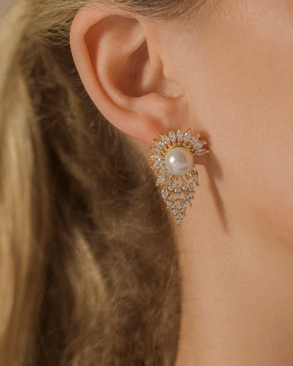 Rhianna CZ & Pearl Statement Stud Earrings for Women – Elegant Fashion Jewelry for Parties, Weddings & Special Occasions