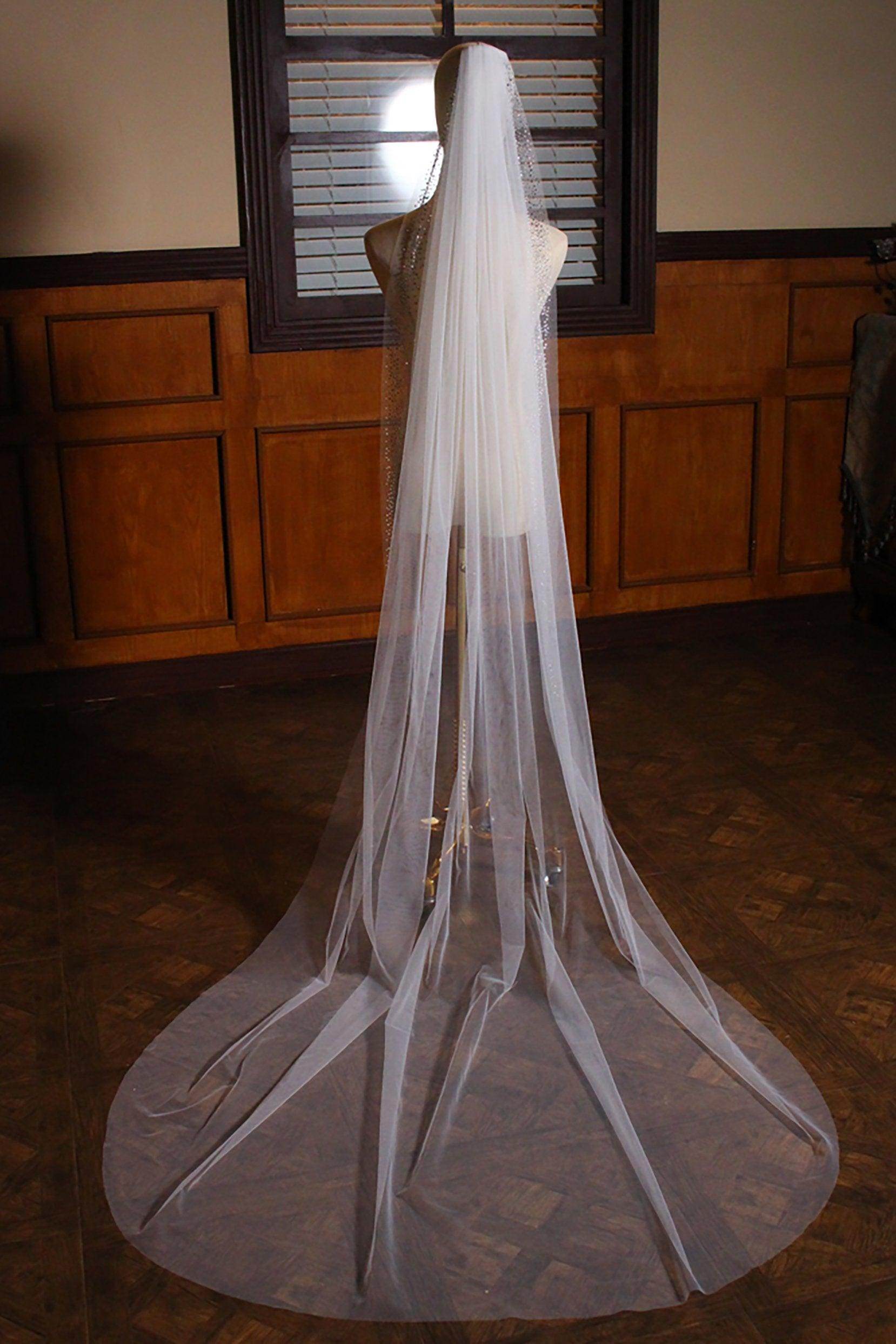 Elegant One-Tier Cut Edge Tulle Chapel Veil with Sequin Embellishments CV0321 - Perfect for Weddings, Bridal Accessories & Special Occasions