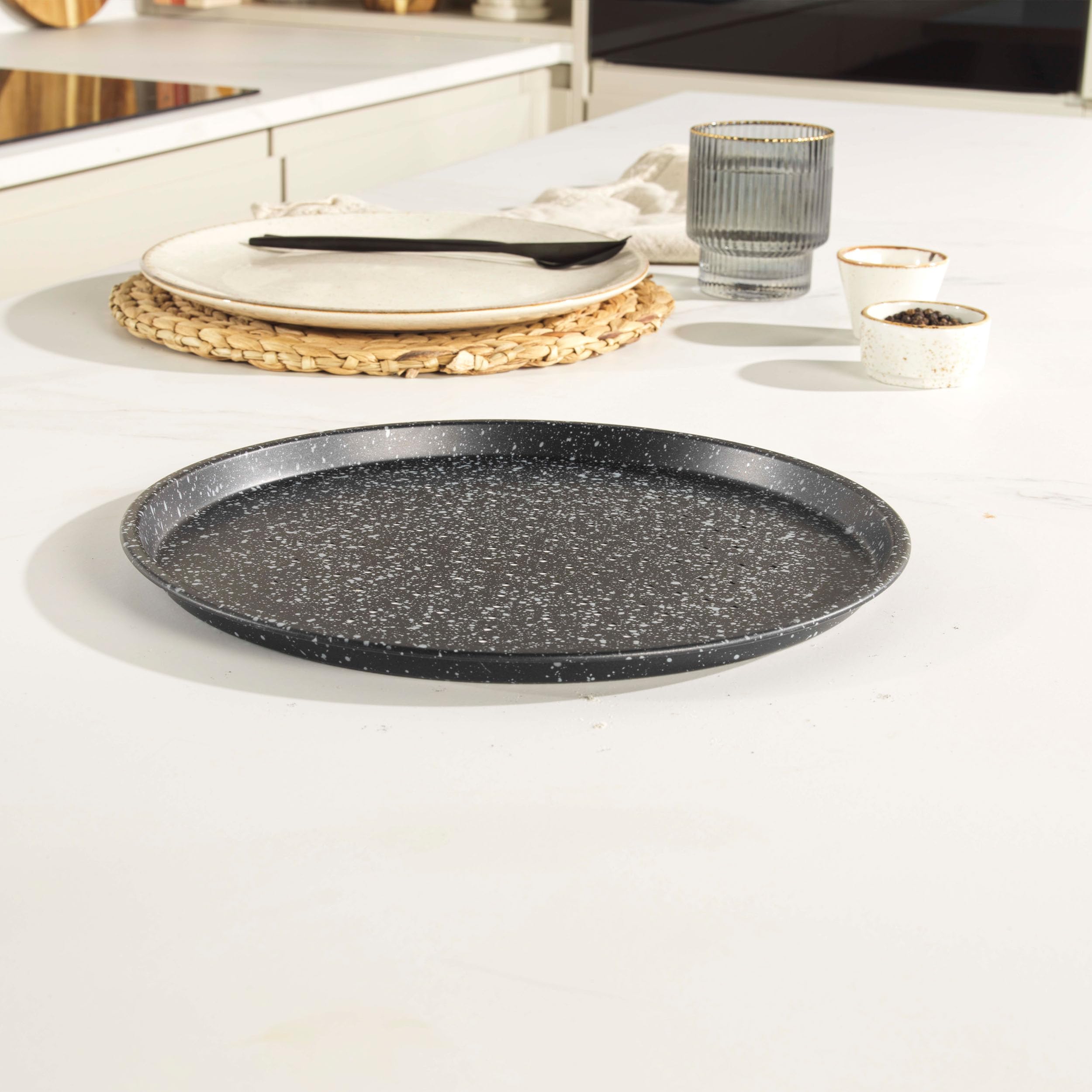 Salter Megastone Pizza Pans Set of 2 – 12-Inch Non-Stick Perforated Crisper Trays for Oven Baking | 29cm Carbon Steel Pizza Tins, PFOA-Free & Oven Safe to 220°C | Perfect for Homemade Pizza, Nachos & Party Snacks