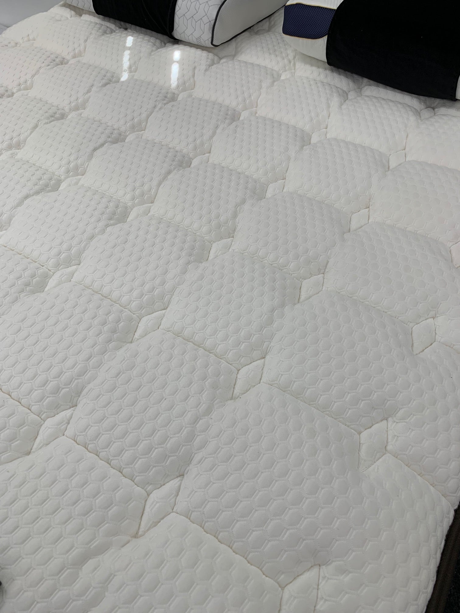 Night Therapy King Size Bed - Premium Comfort for Deep Sleep & Pain Relief - Perfect for Master Bedrooms & Guest Rooms