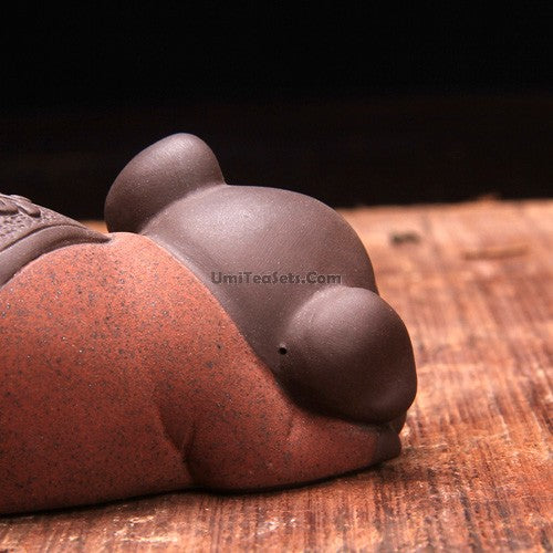 Adorable Pig-Shaped Tea Pet - Ceramic Tea Companion for Gongfu Tea Ceremony | Perfect Gift for Tea Lovers & Feng Shui Decor