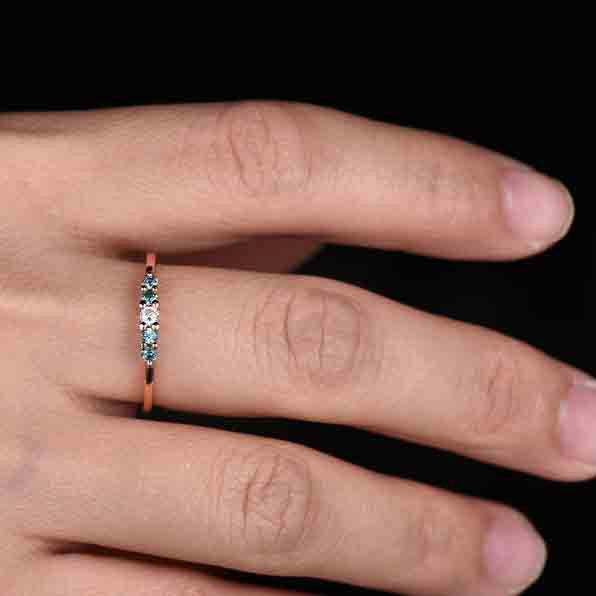Exquisite Alexandrite & Diamond Engagement Ring - Vintage Art Deco Style 5-Stone Wedding Band for Women | Perfect for Proposals, Anniversaries & Special Occasions