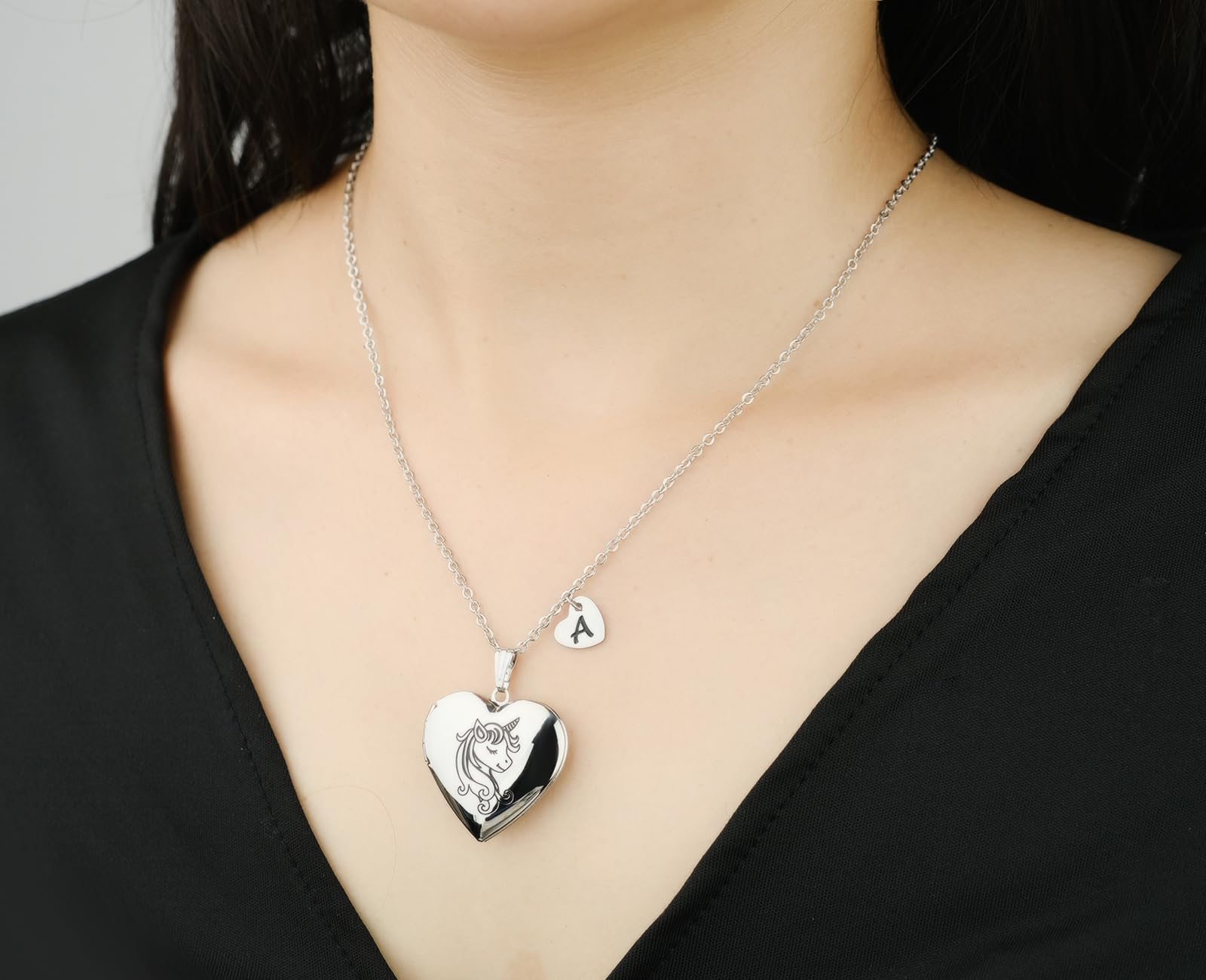 YOUFENG Unicorn Heart Initial Letter Locket Necklace - Personalized Photo Pendant with Enamel Charm, Romantic Gift for Women, Girlfriend, Wife - Perfect for Valentine's Day, Anniversary & Birthday Presents