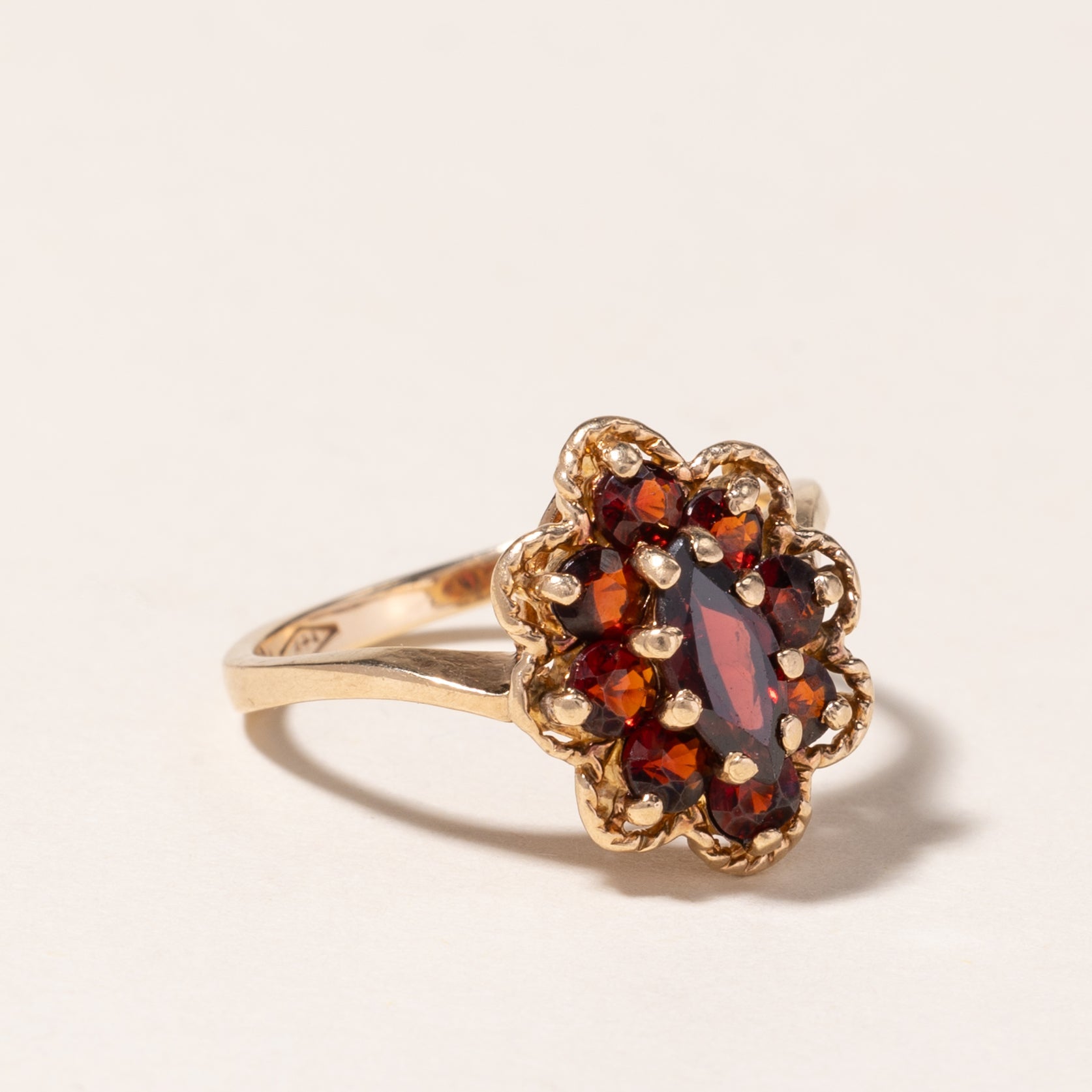 10K Yellow Gold Garnet Ring for Women - 1.42ctw Genuine Garnet Stone - Size 6 - Elegant Birthstone Jewelry Gift for Anniversary, Birthday & Special Occasions
