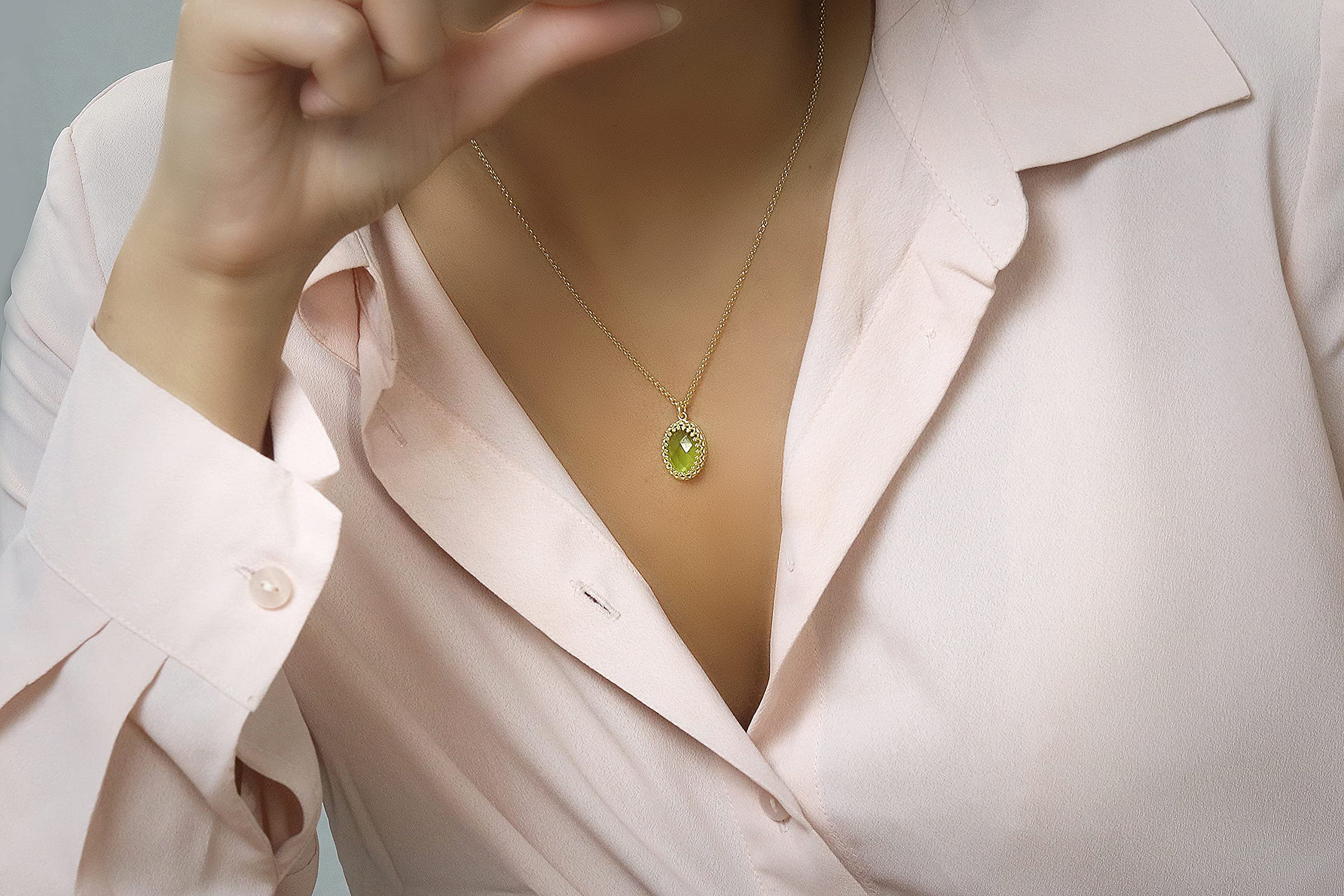 Handmade Peridot Pendant Necklace for Women - Dainty Birthstone Jewelry - Elegant Everyday Necklace Gift for Her | Perfect for Birthdays, Anniversaries & Special Occasions