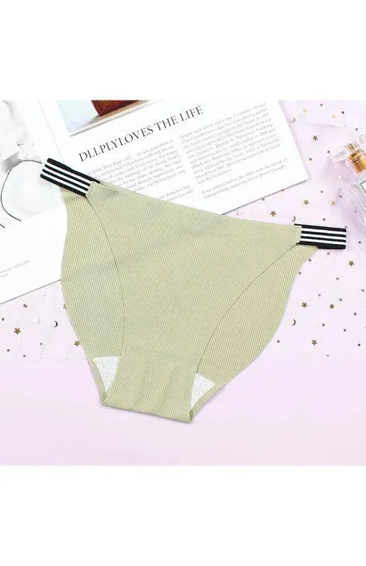Seamless Women's Underwear - Soft Comfortable Panties for Everyday Wear - Perfect for Work, Yoga & Lounge