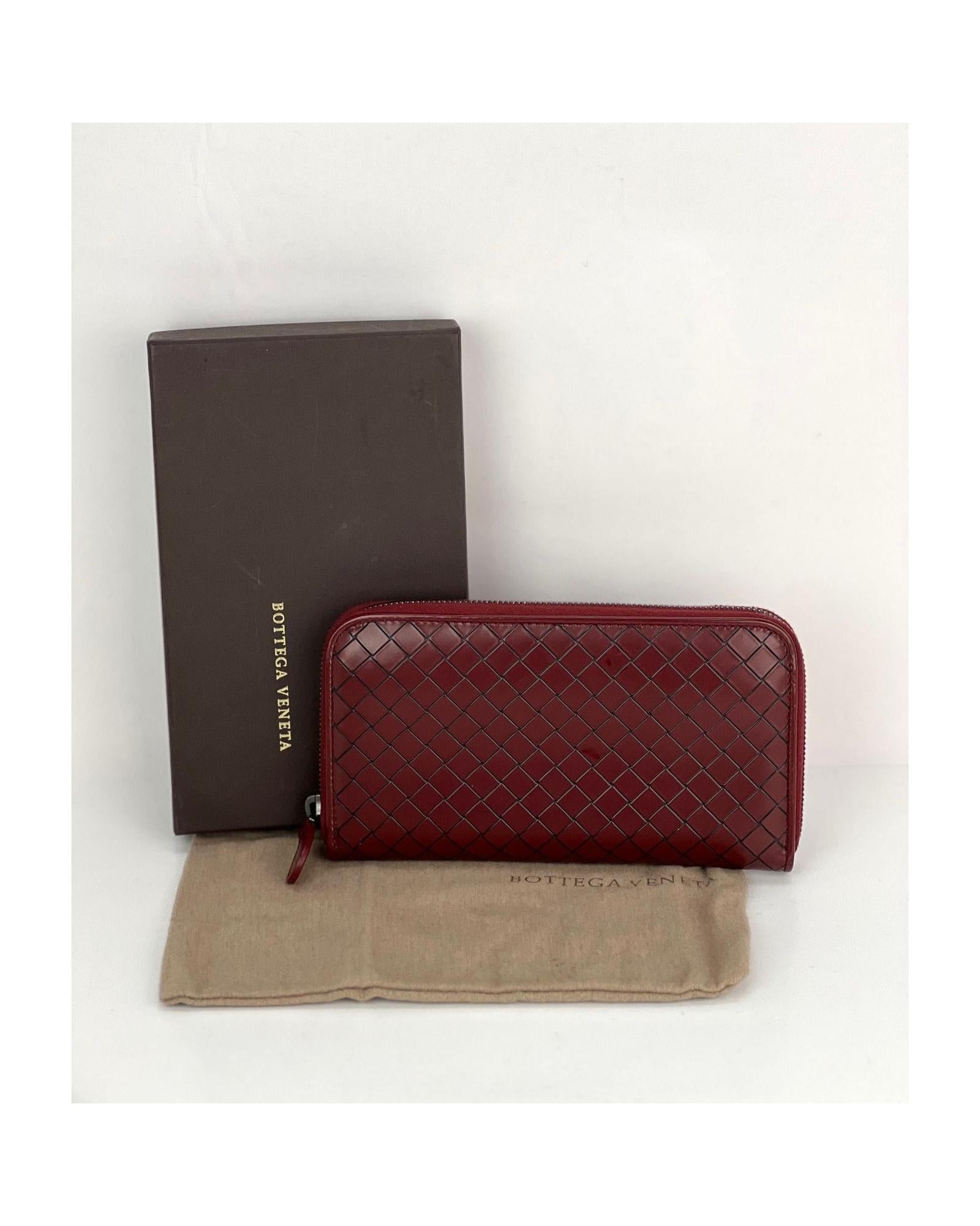 Luxury Burgundy Intrecciato Leather Zip Around Wallet Clutch for Women - Stylish RFID-Blocking Crossbody Purse for Travel, Shopping & Evening Events