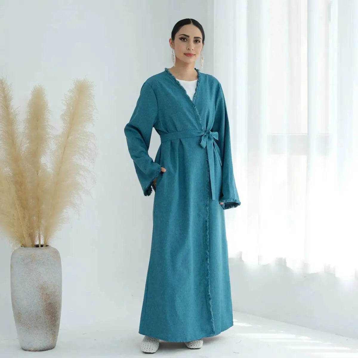 Elegant Tassel Edge Cardigan Open Abaya Dress - Stylish Muslim Women's Outerwear for Prayer, Modest Fashion & Special Occasions