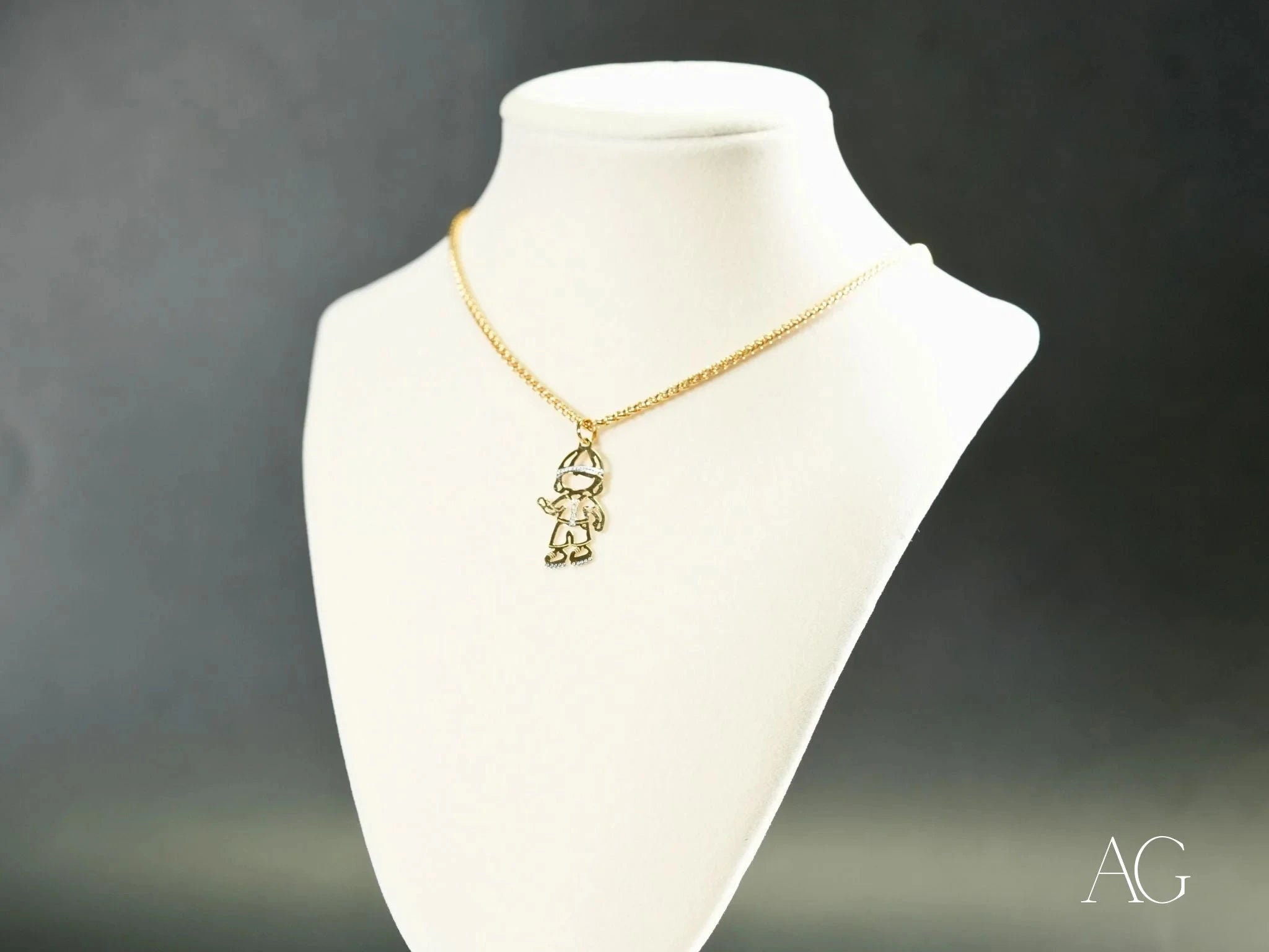 Golden Treasures Pendant Necklace - Elegant Jewelry for Women - Perfect for Parties, Weddings & Special Occasions