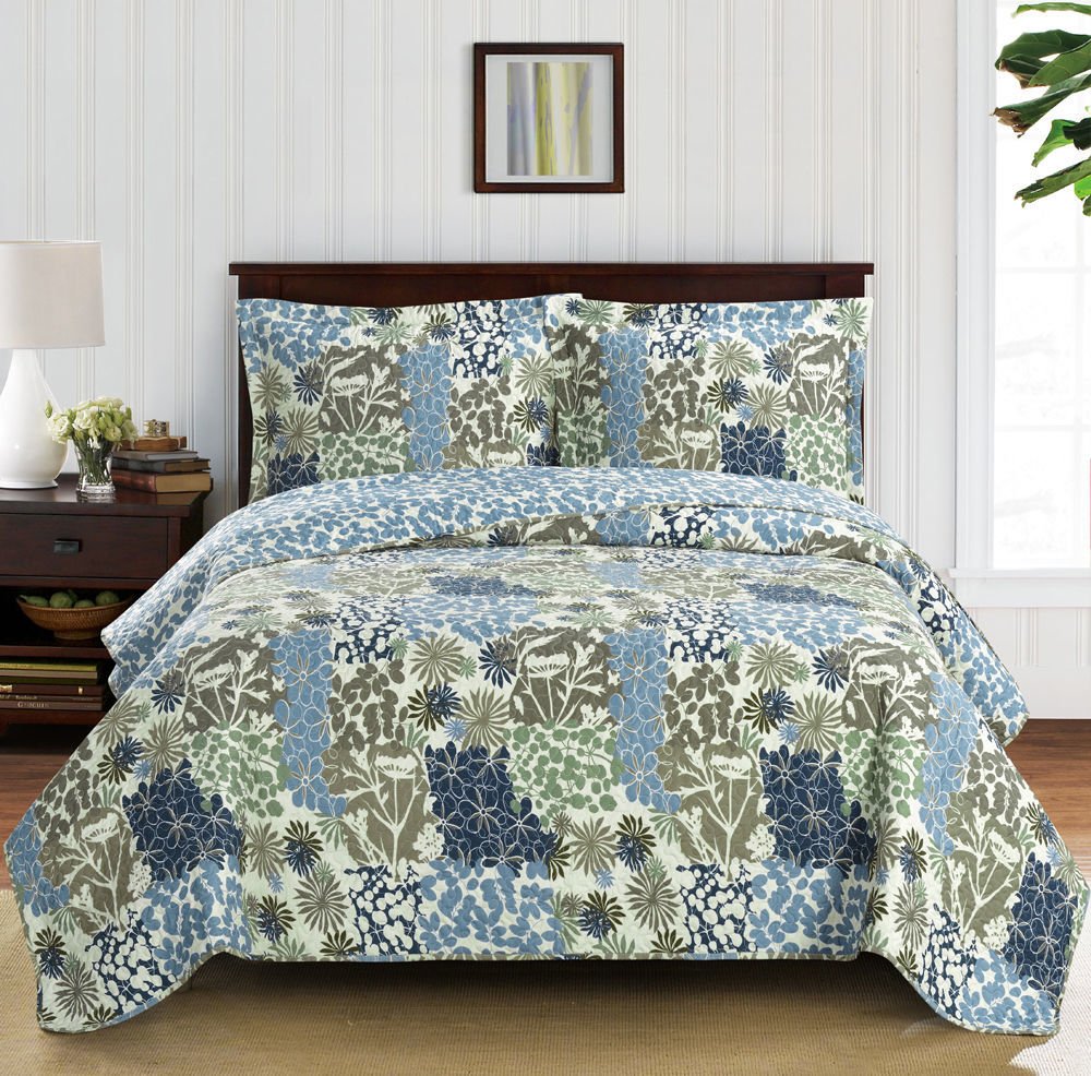 Elena Reversible Quilted Bedspread Set with Pillow Shams - Full/Queen Size, Ivory & Blue - Lightweight Bed Cover for All Seasons, Perfect for Master Bedroom, Guest Room & Dorm Decor