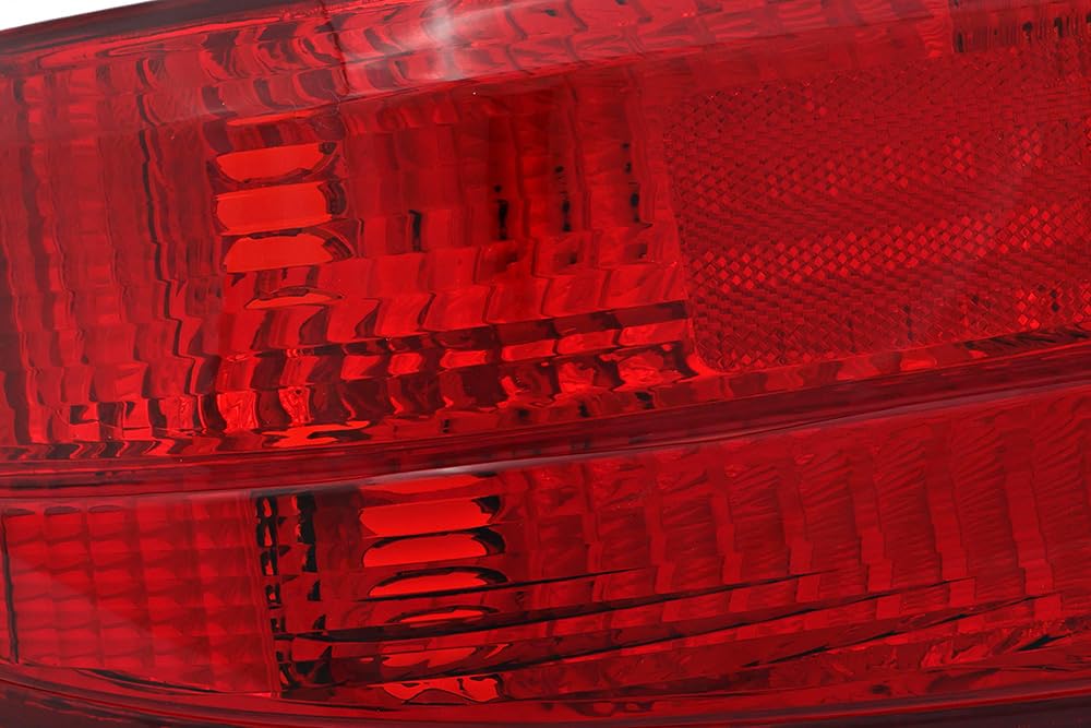 Honda Accord Sedan Tail Lights Lamps Set - Compatible with 2005 Model Year - Driver & Passenger Side Replacement - Enhance Visibility & Safety for Night Driving