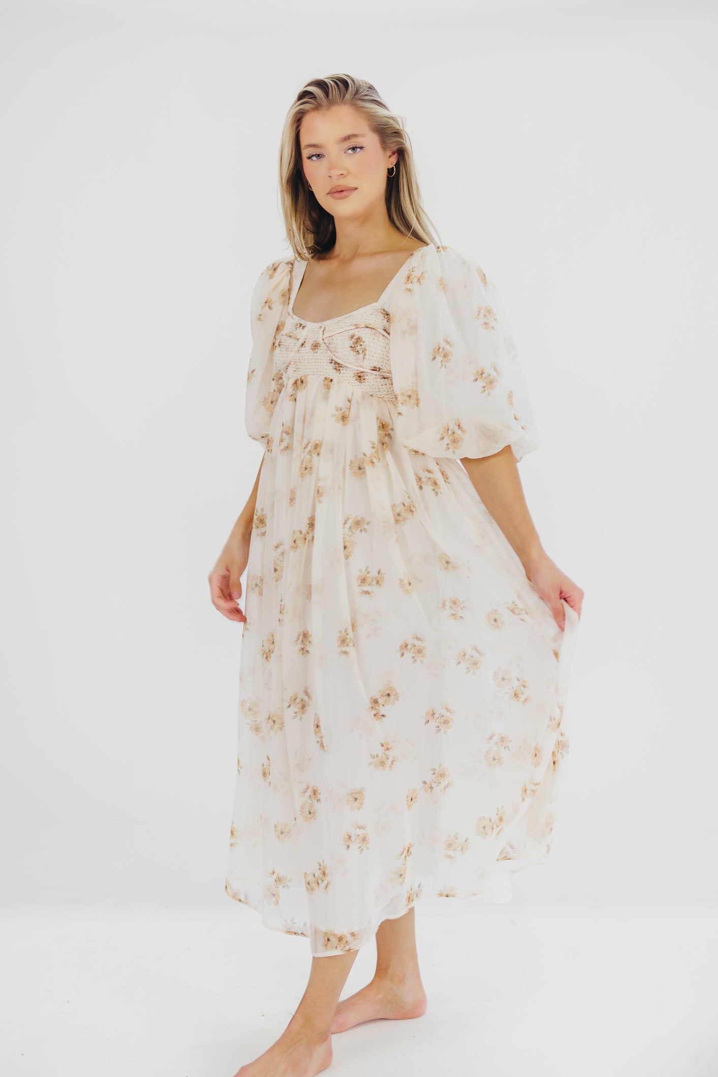 Stylish Harlow Maxi Dress in Taupe Floral Print - Bump Friendly Maternity Dress with Inclusive Sizing (S-3XL) - Perfect for Pregnancy, Beach Vacations & Special Occasions