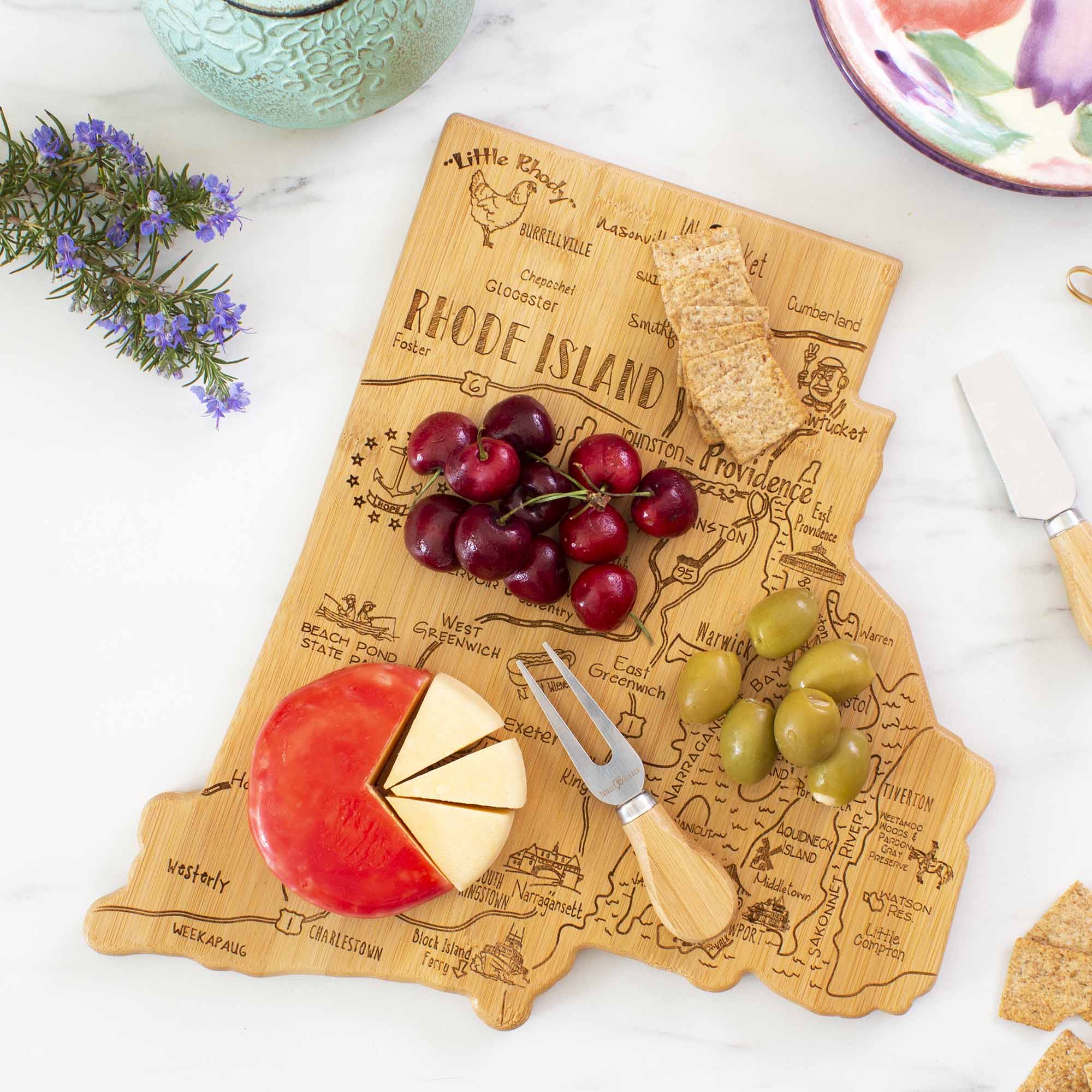 Premium Rhode Island Themed Wooden Cutting Board 13.75