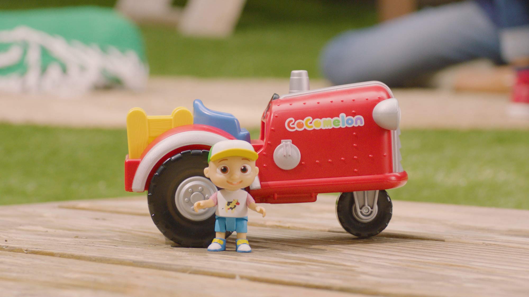 **Cocomelon Official Musical Tractor Toy with Sounds & 3-Inch JJ Figurine – Plays the MacDonald Song – Fun Learning Toy for Toddlers & Kids (Ideal for Playtime, Birthday Gifts & Early Childhood Education)**