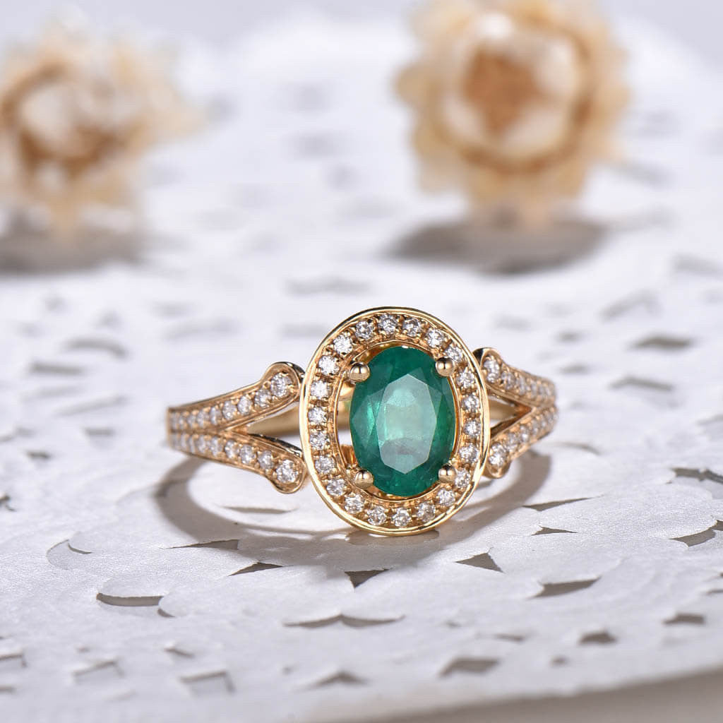 Exquisite Split Shank Natural Emerald & Diamond Halo Engagement Ring - Perfect for Proposals, Anniversaries & Special Occasions