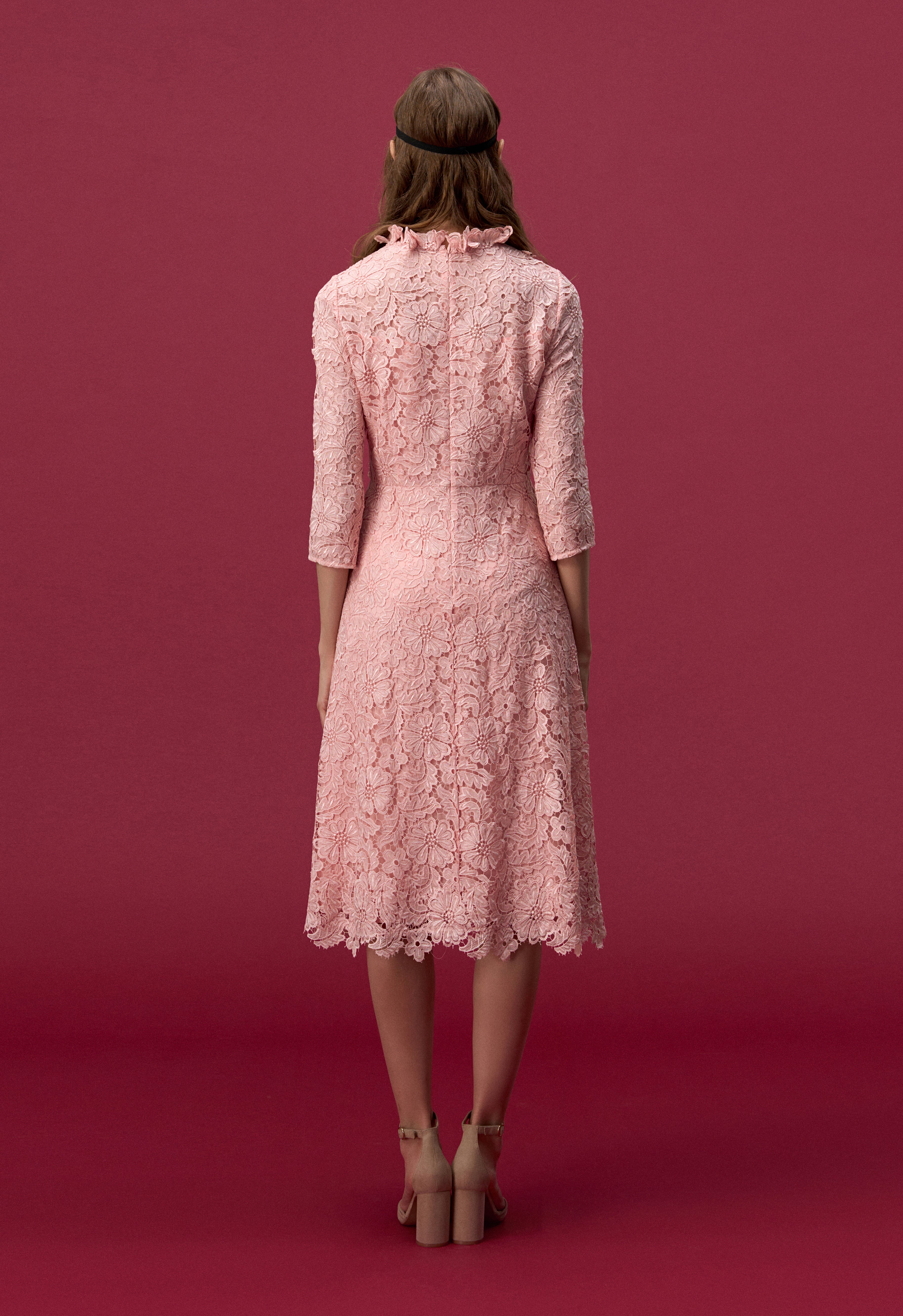 Elegant Pink Embellished Floral Lace Evening Dress for Women - Perfect for Prom, Wedding & Formal Events