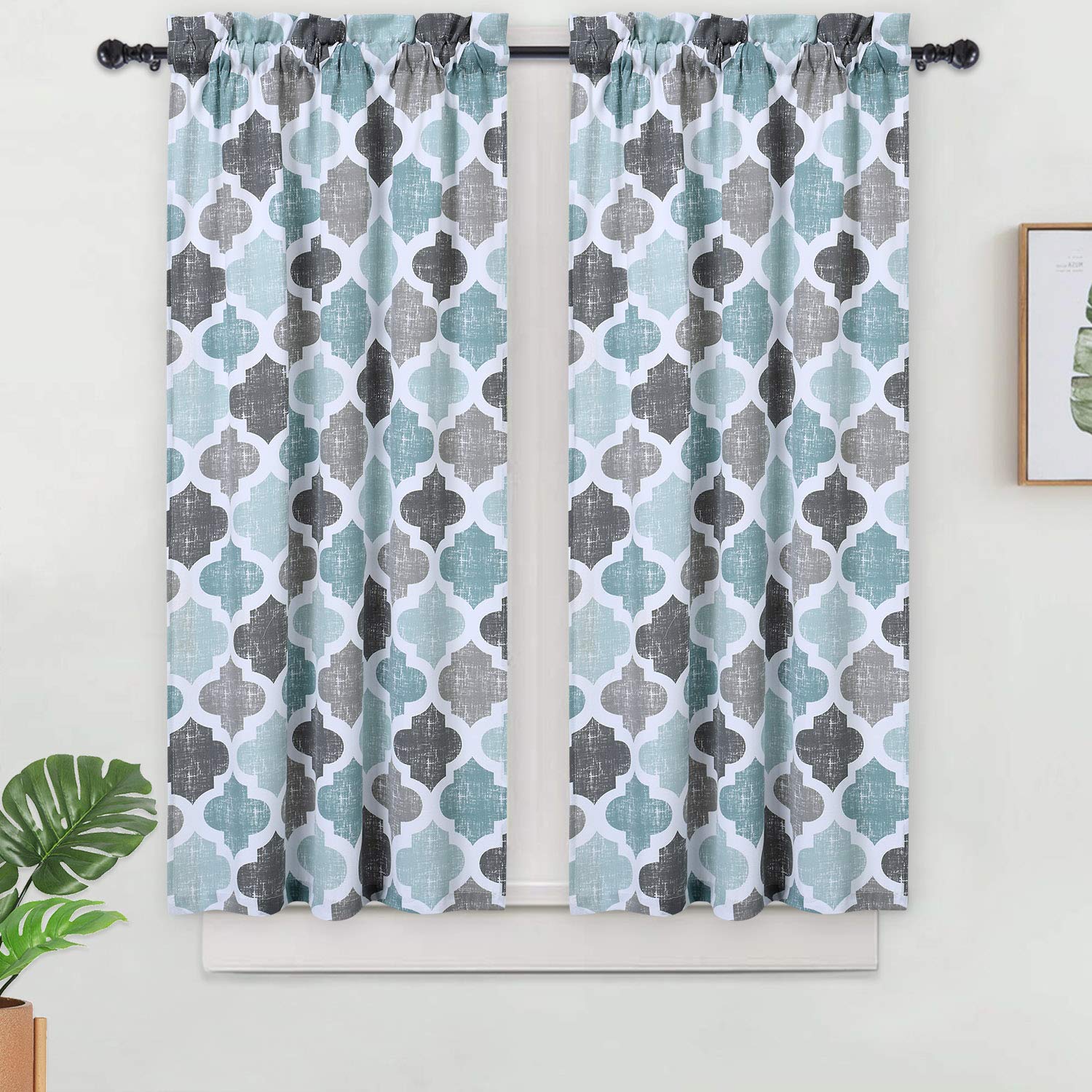 Haperlare Quatrefoil Tier Curtains for Living Room, Bathroom & Kitchen - Moroccan Tile Printed Short Window Curtains, Cotton Blend Half Window Cafe Curtains, 28