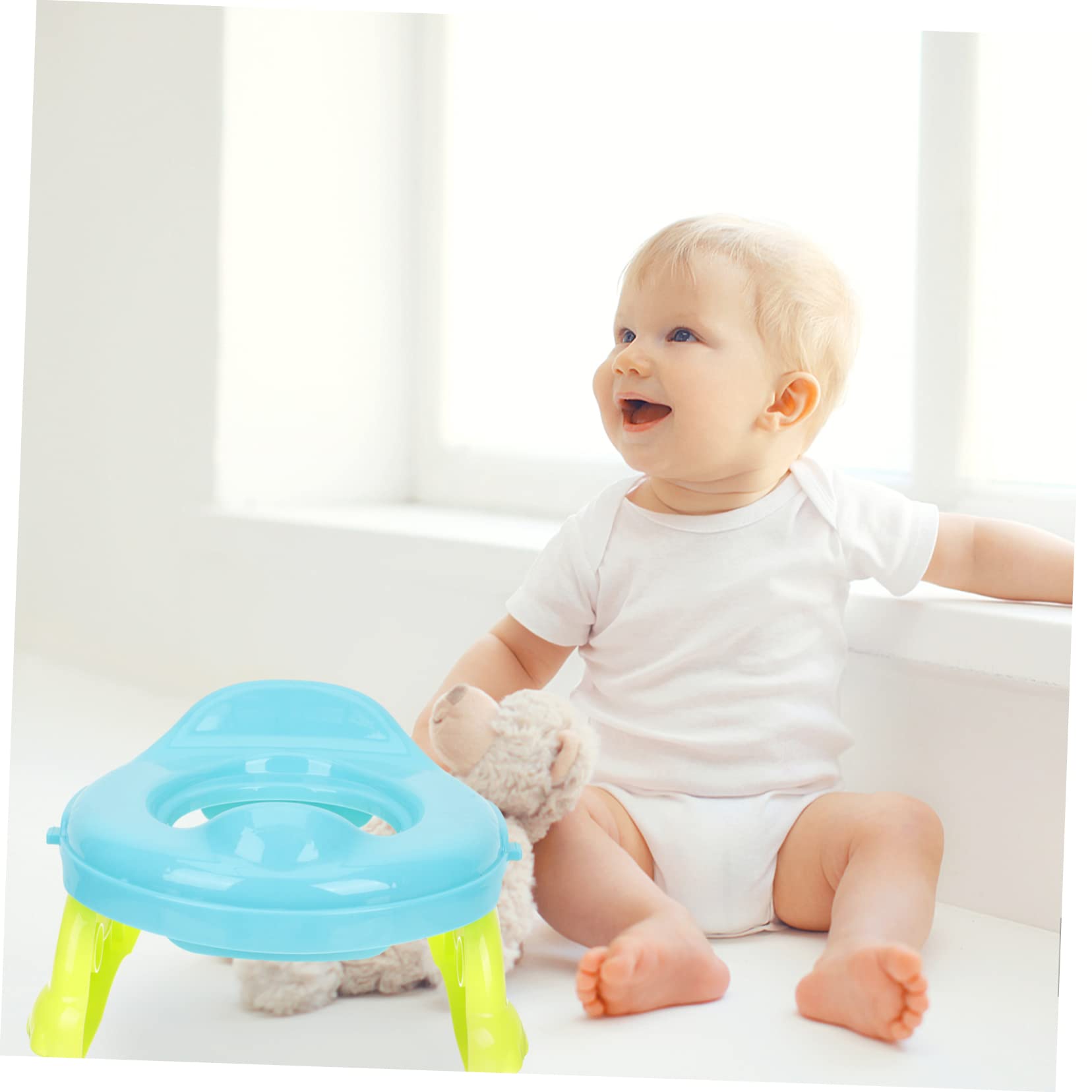 Wakauto Portable Potty Seat - Kids Travel Toilet Training Seat with Non-Slip Base | Lightweight & Durable Plastic Design for Toddlers | Perfect for Road Trips, Camping & Airplane Travel