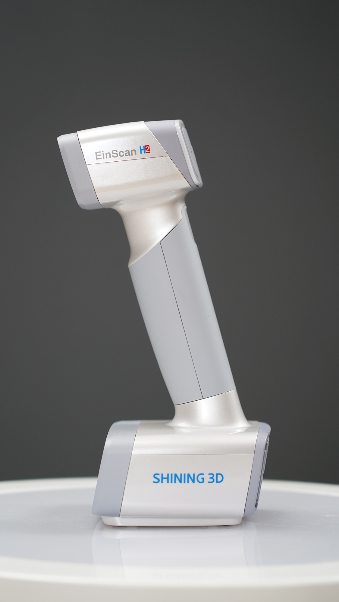 EinScan H2 High-Resolution Handheld 3D Scanner for 3D Printing, Reverse Engineering & CAD Design - Perfect for Industrial Prototyping, Product Development & Digital Archiving