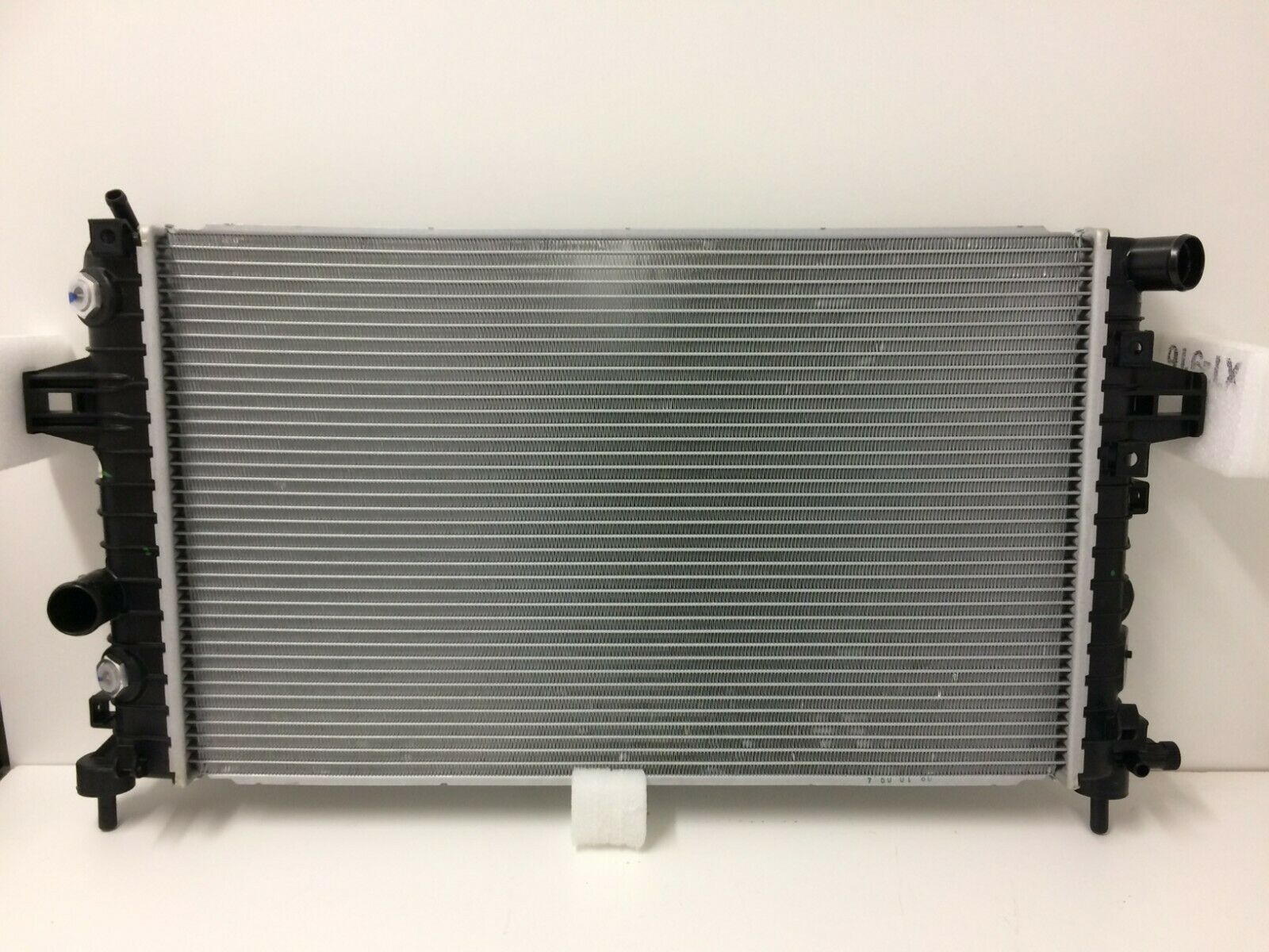Genuine Holden AH Astra 2004-2009 1.8L Petrol Radiator Replacement - Perfect for Cooling System Repair & Maintenance