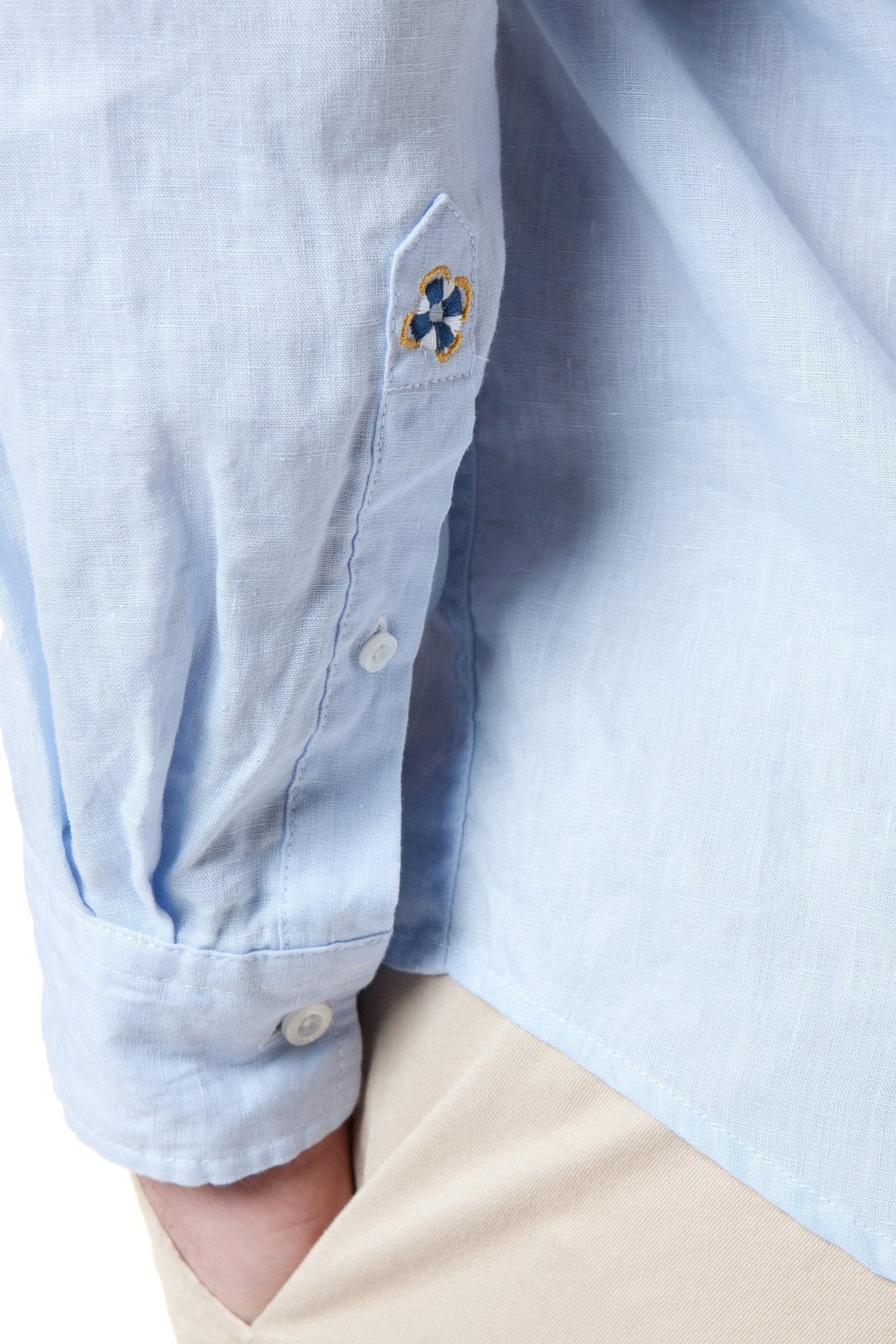 Chase Shirt Powder Blue Linen - Men's Casual Button Down Shirt for Summer, Beach & Outdoor Activities