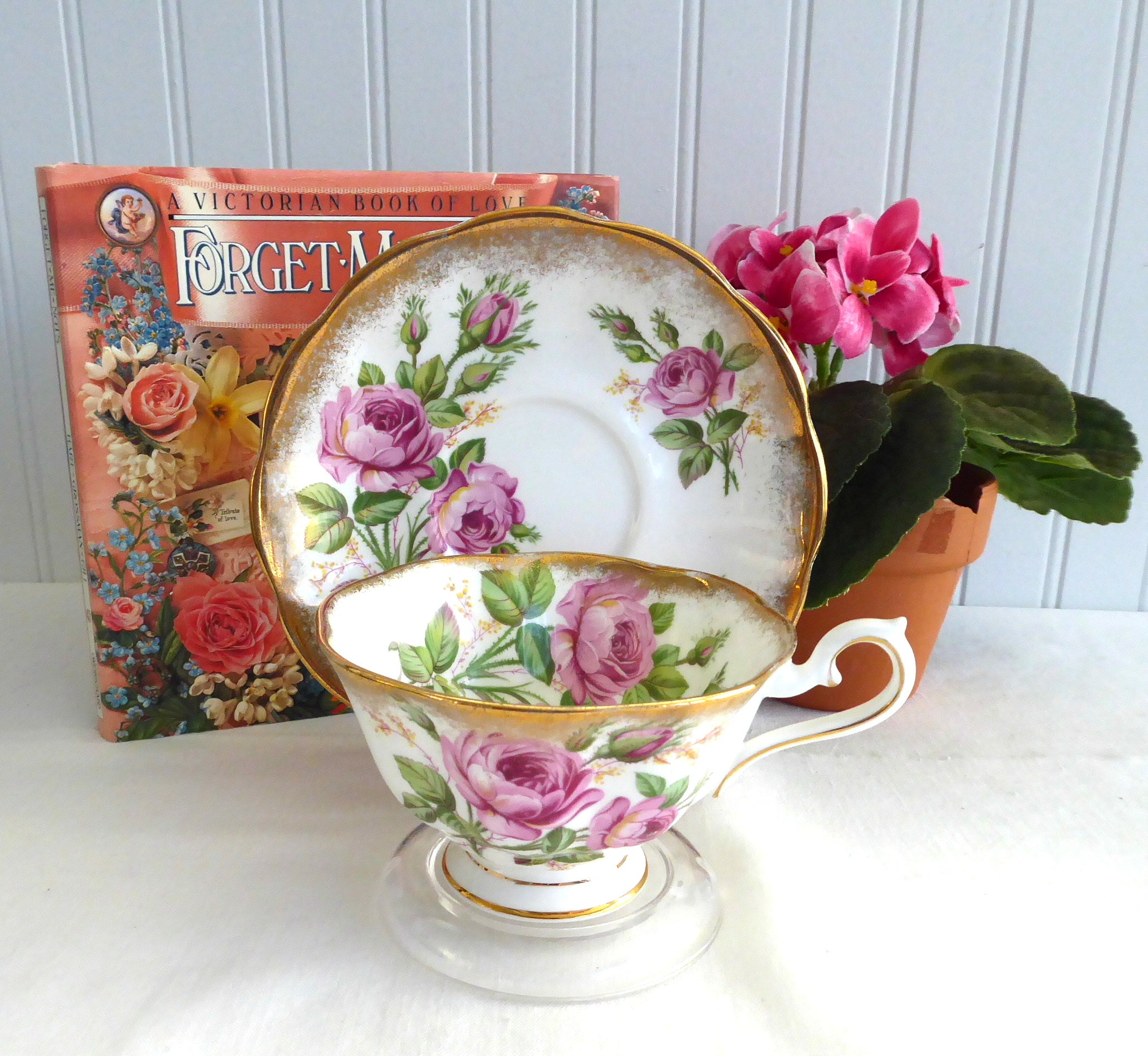 Royal Albert Vintage English Bone China Pink Roses Cup and Saucer Set - 1950s Classic Floral Tea Set for Afternoon Tea, Bridal Shower & Collectible Display