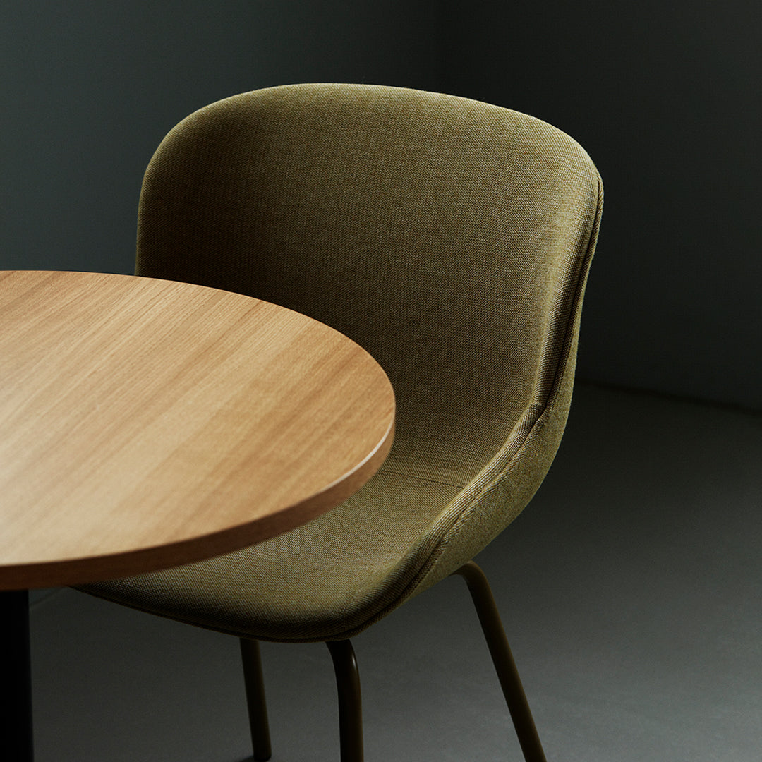 Stylish Hyg Side Chair with Steel 4 Legs & Upholstered Seat - Perfect for Dining Room, Office or Living Room Decor