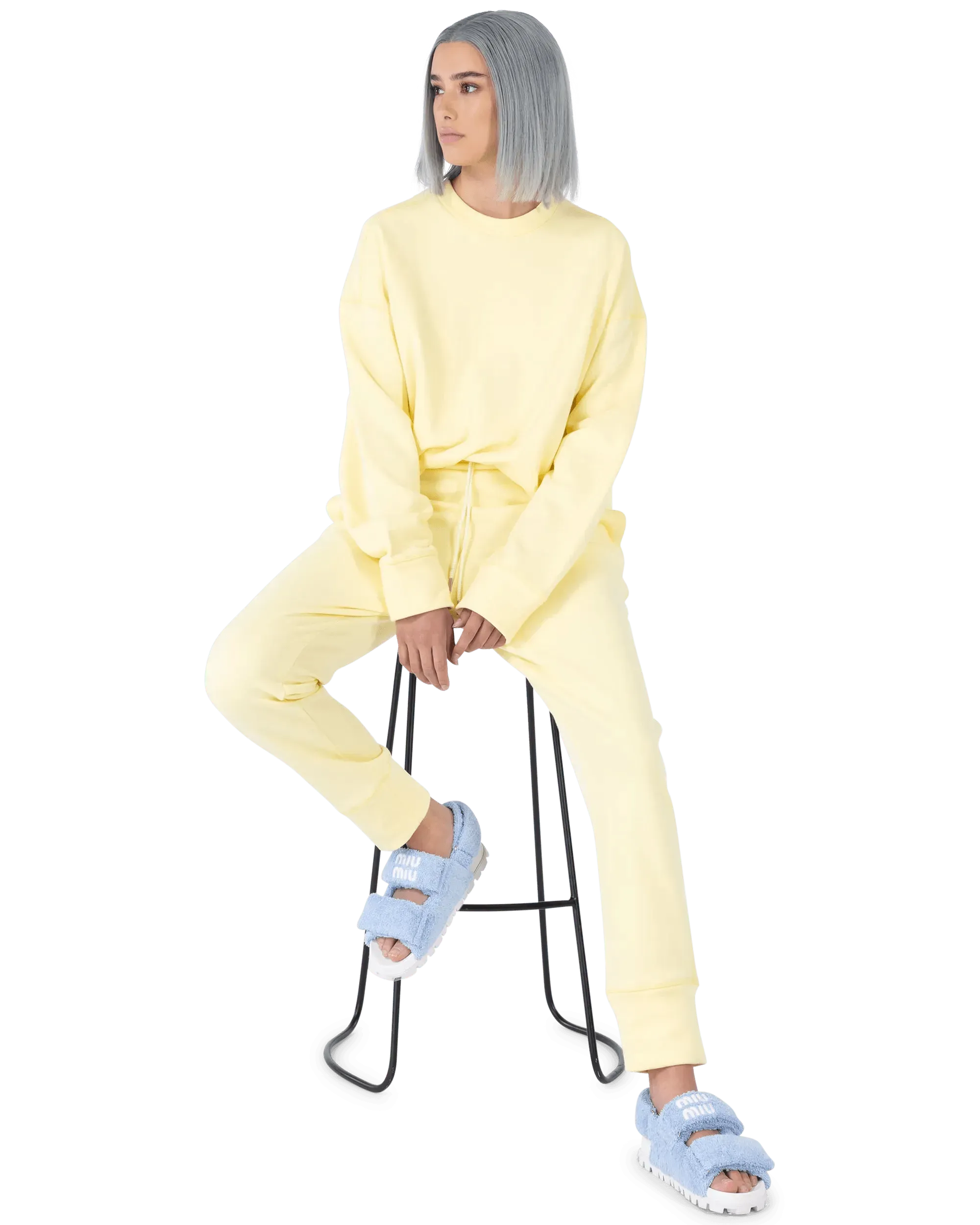 Comfortable Long Sleeve Crewneck Sweatshirt for Men & Women - Soft Cotton Casual Pullover - Perfect for Fall, Winter & Layering Outfits