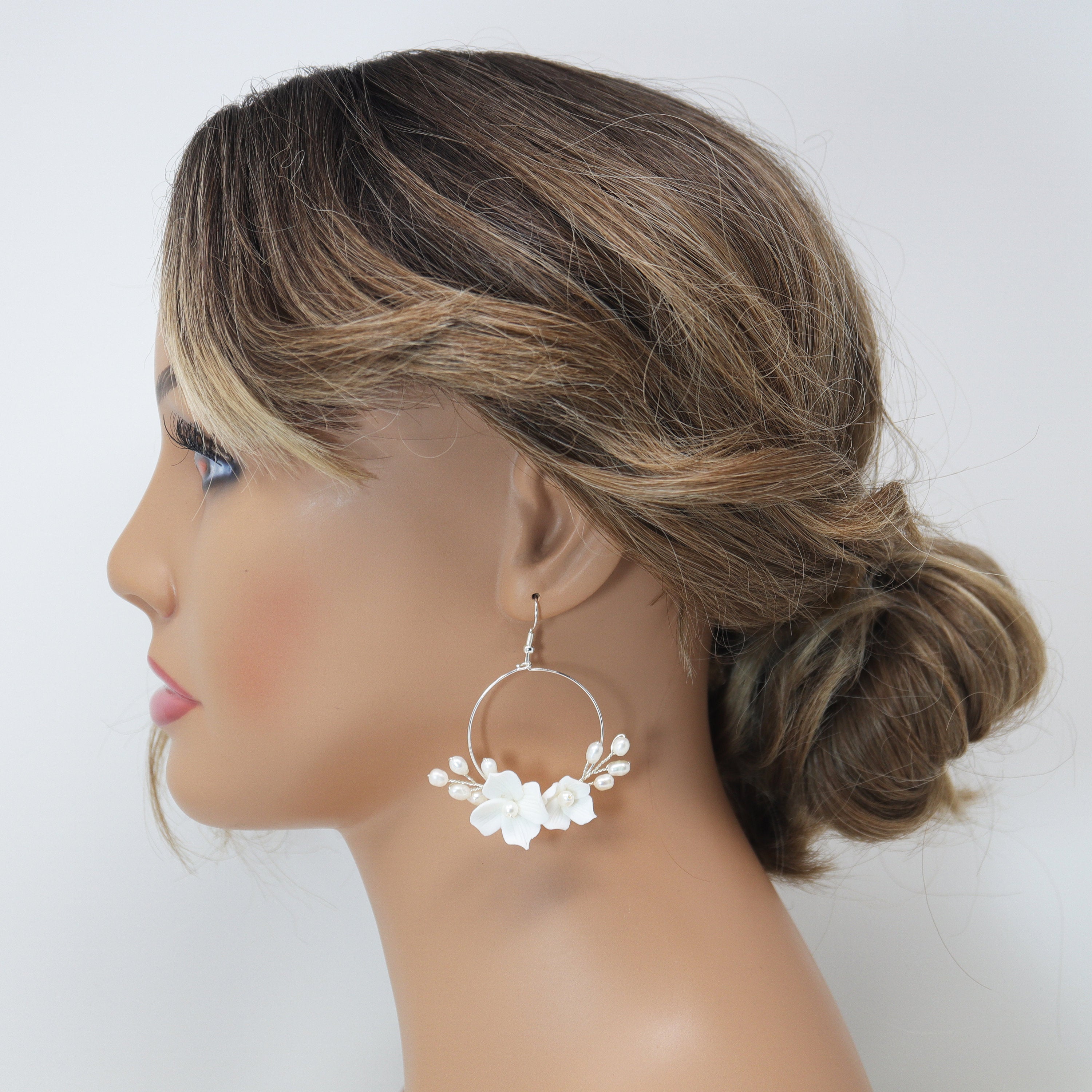 Natural Cultured Pearl Ceramic White Flower Dangle Hoop Earrings for Women | Elegant Bridal Jewelry & Wedding Accessories | Perfect for Brides, Bridesmaids, and Special Occasions