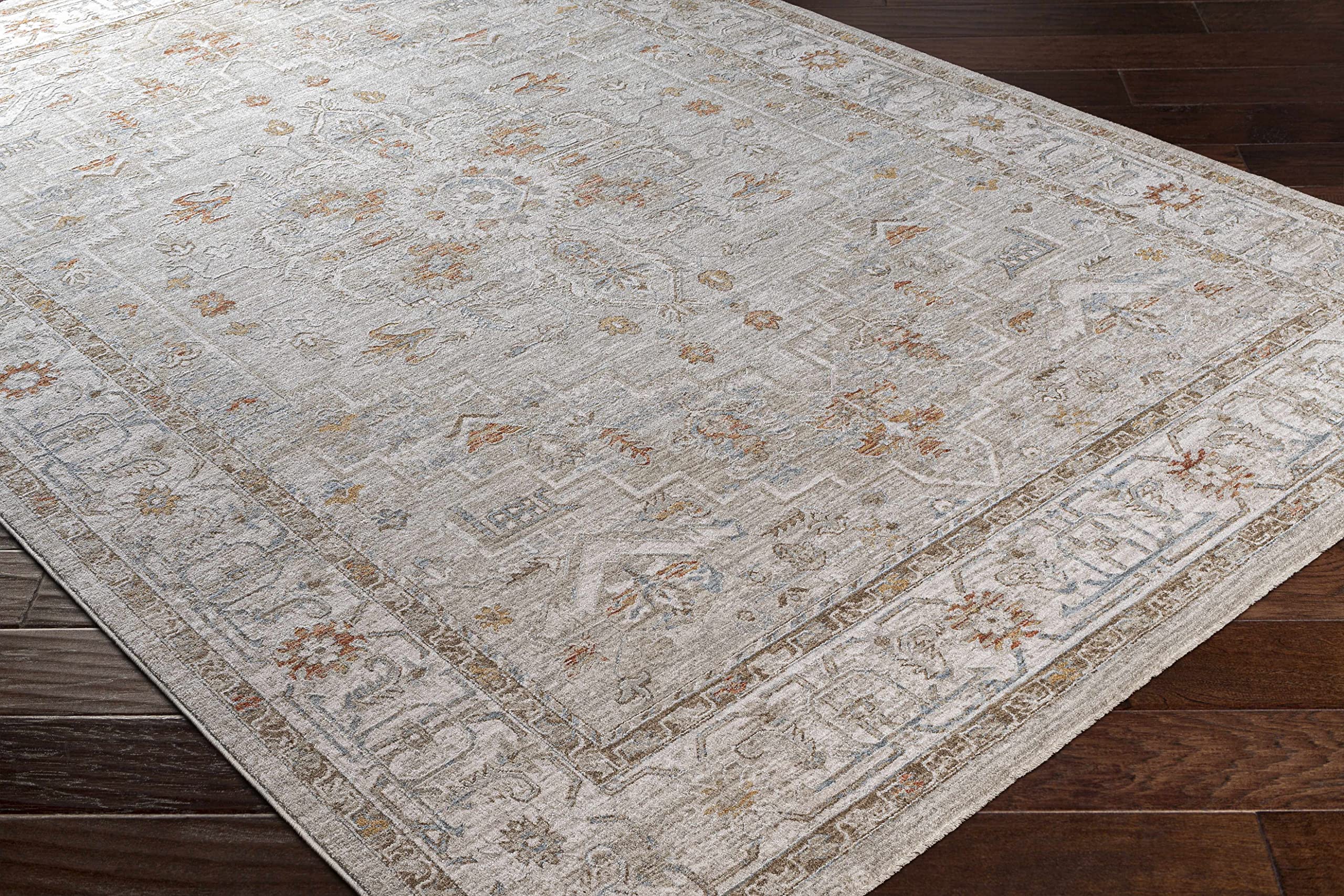 Hauteloom Richelieu Traditional Round Area Rug 7'10