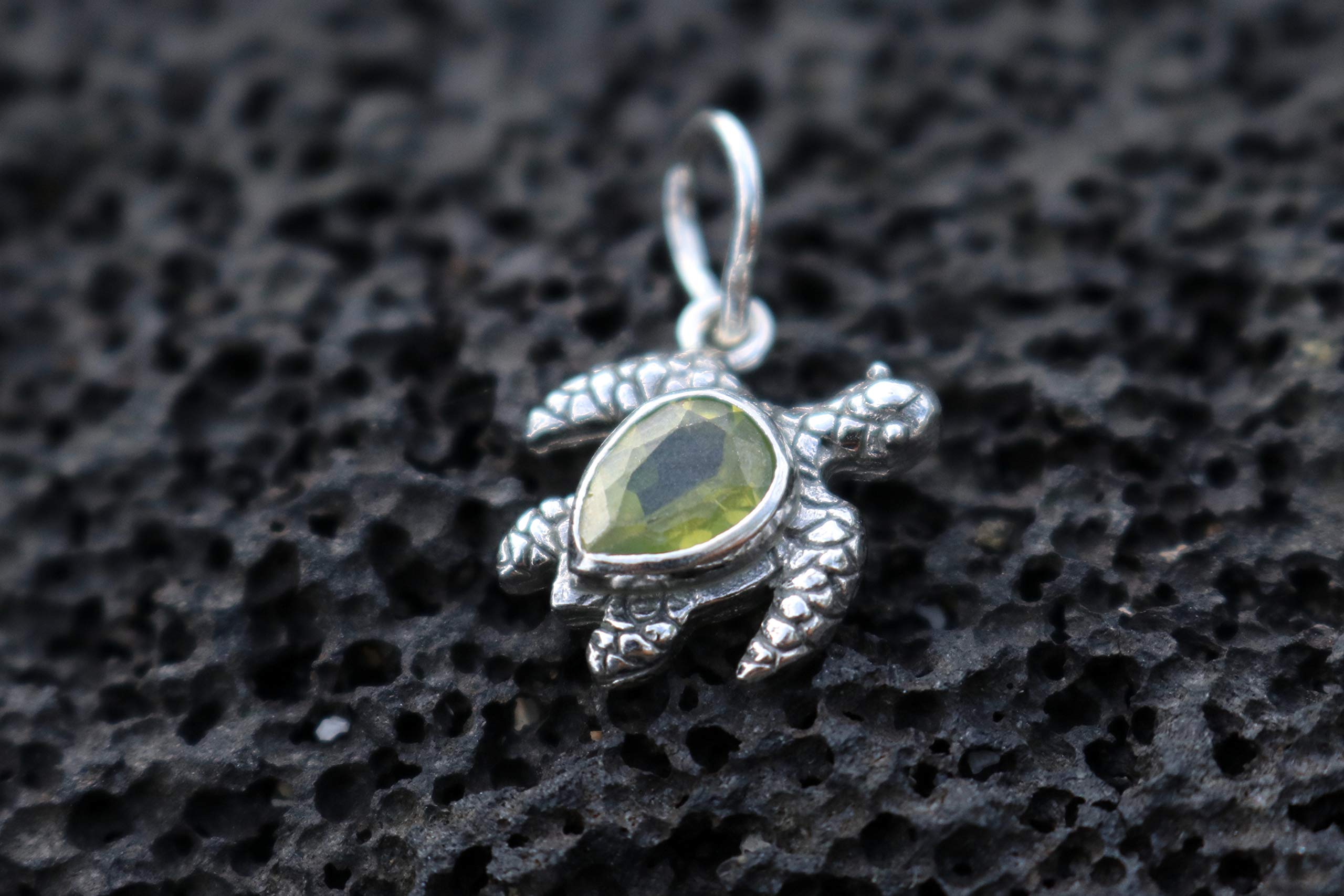 Peridot Turtle Charm Necklace - Sterling Silver Pendant for Women, Gift for Nature Lovers, Birthday & Anniversary Jewelry