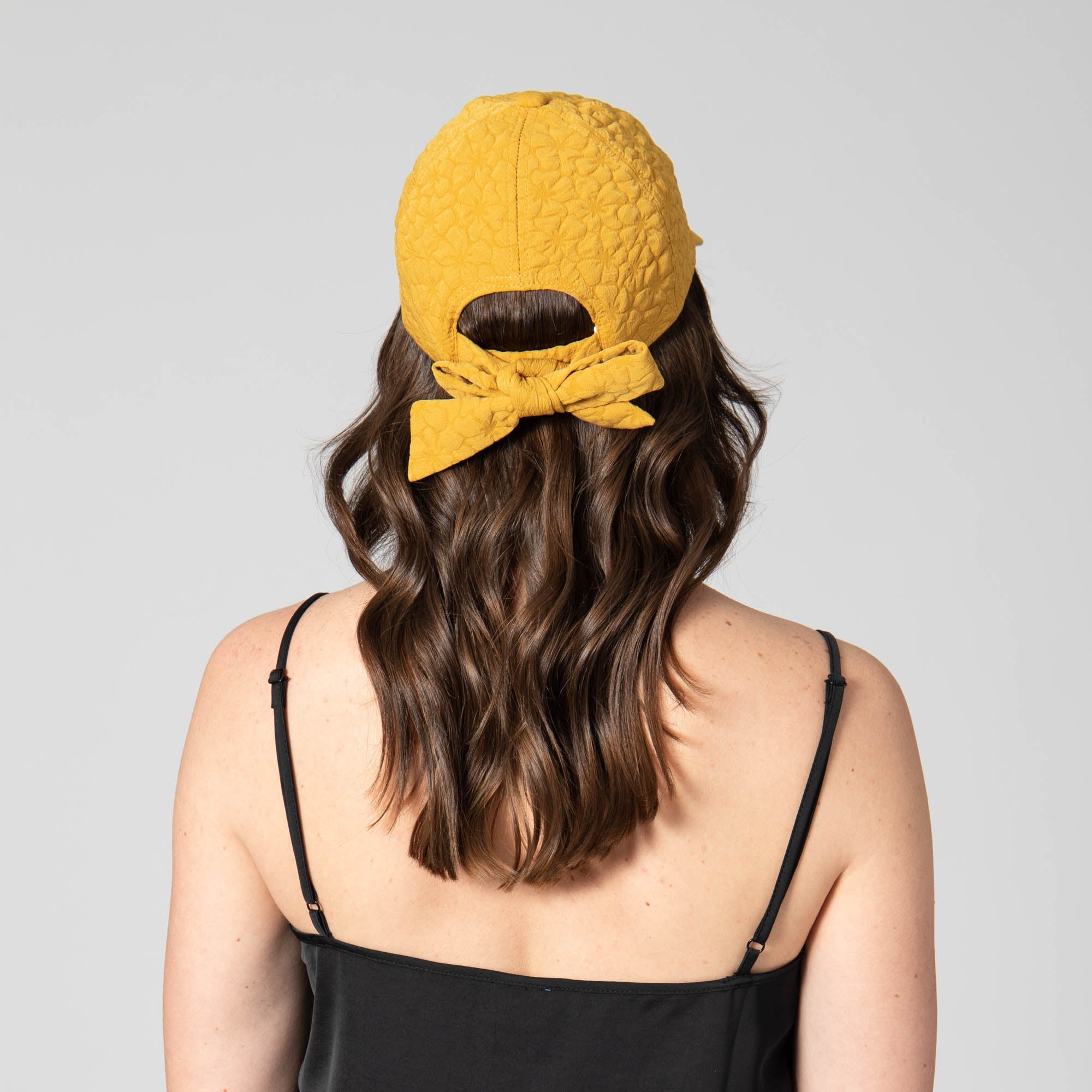 Floral Textured Women's Cap - Stylish & Comfortable for Outdoor Activities, Travel & Casual Wear