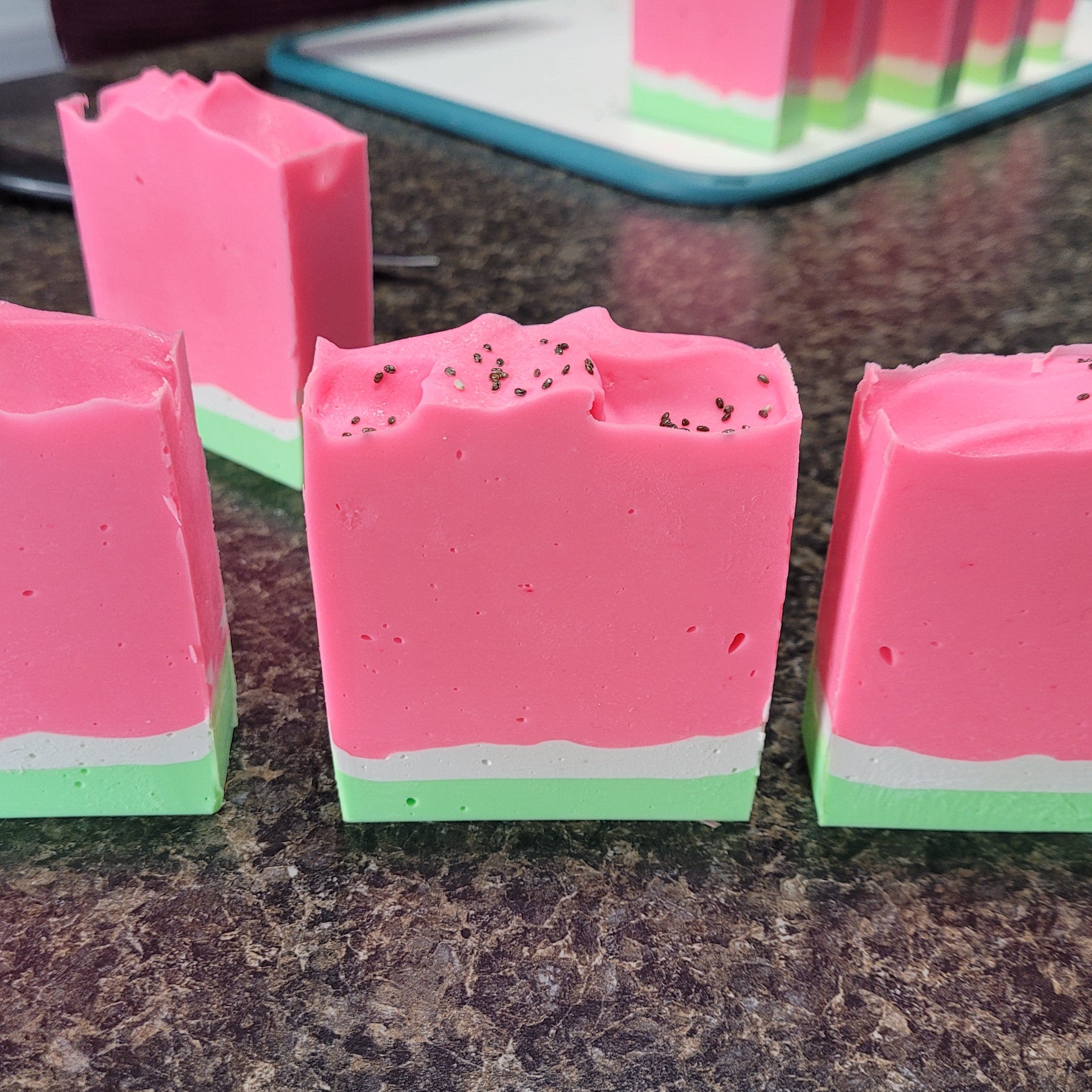 Kid-Friendly Melt and Pour Soap Making Kit - DIY Craft Soap for Beginners & Children - Fun Family Activity & Creative Gift Idea