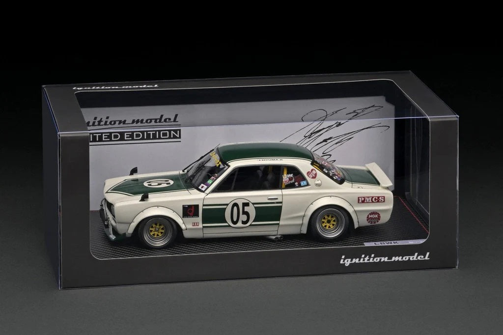 1:18 Scale Hakosuka Skyline 2-Door LB Works Model Car - White & Green with Mr. Hyuma Kato Figure - Perfect for Car Enthusiasts & Japanese Classic Car Collectors