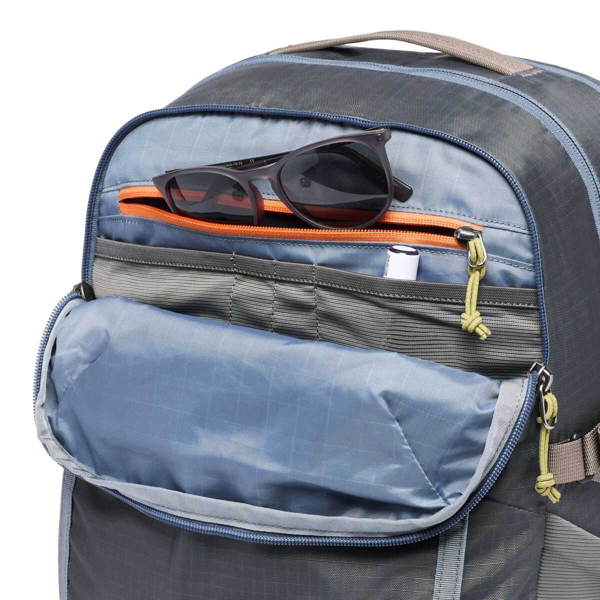 Cotopaxi Mente 32L Daypack - Lightweight Hiking Backpack for Everyday Use - Water-Resistant Travel Pack for Commuting, Camping & Outdoor Adventures (Cinder Color)