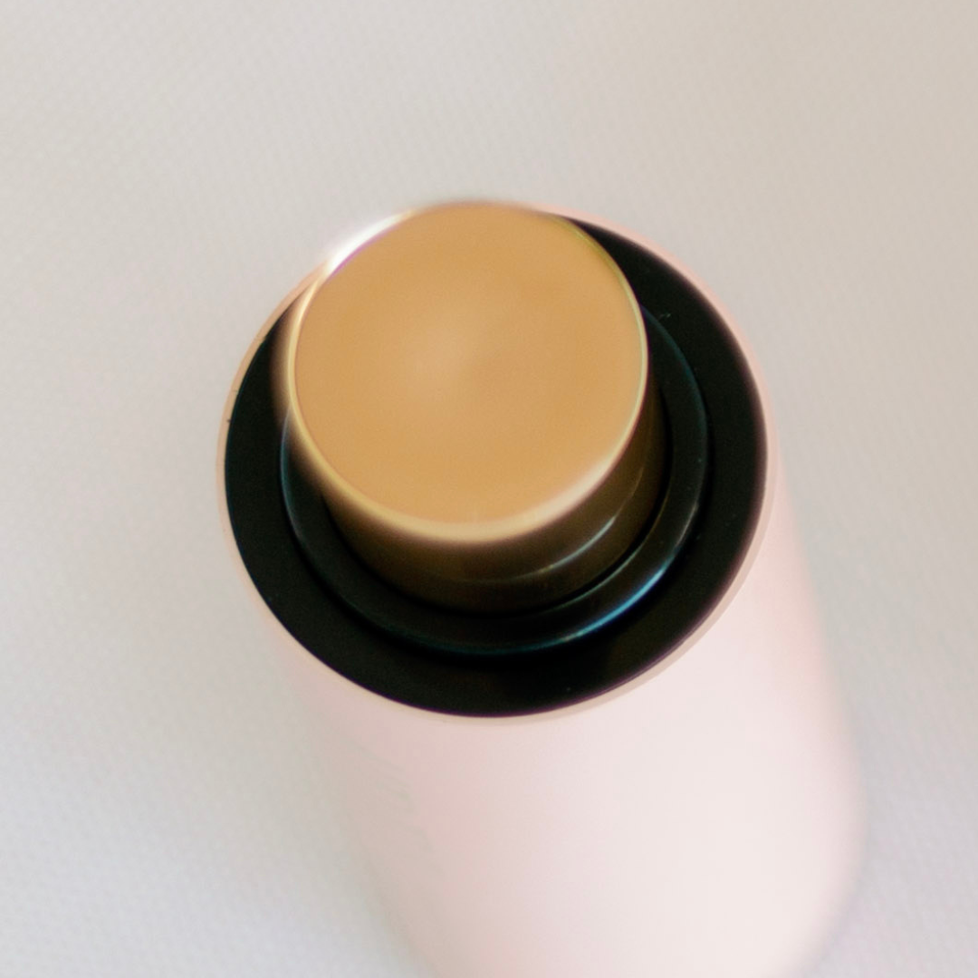 Best Moisturizing Foundation for Dry Skin - Hydrating & Long-Lasting Liquid Makeup - Perfect for Daily Wear & Special Occasions