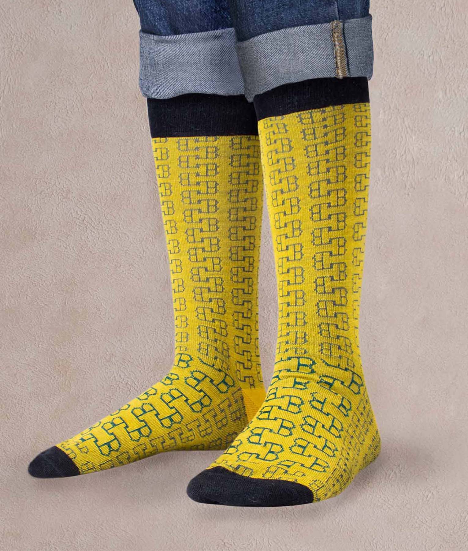 yellow and letter blue