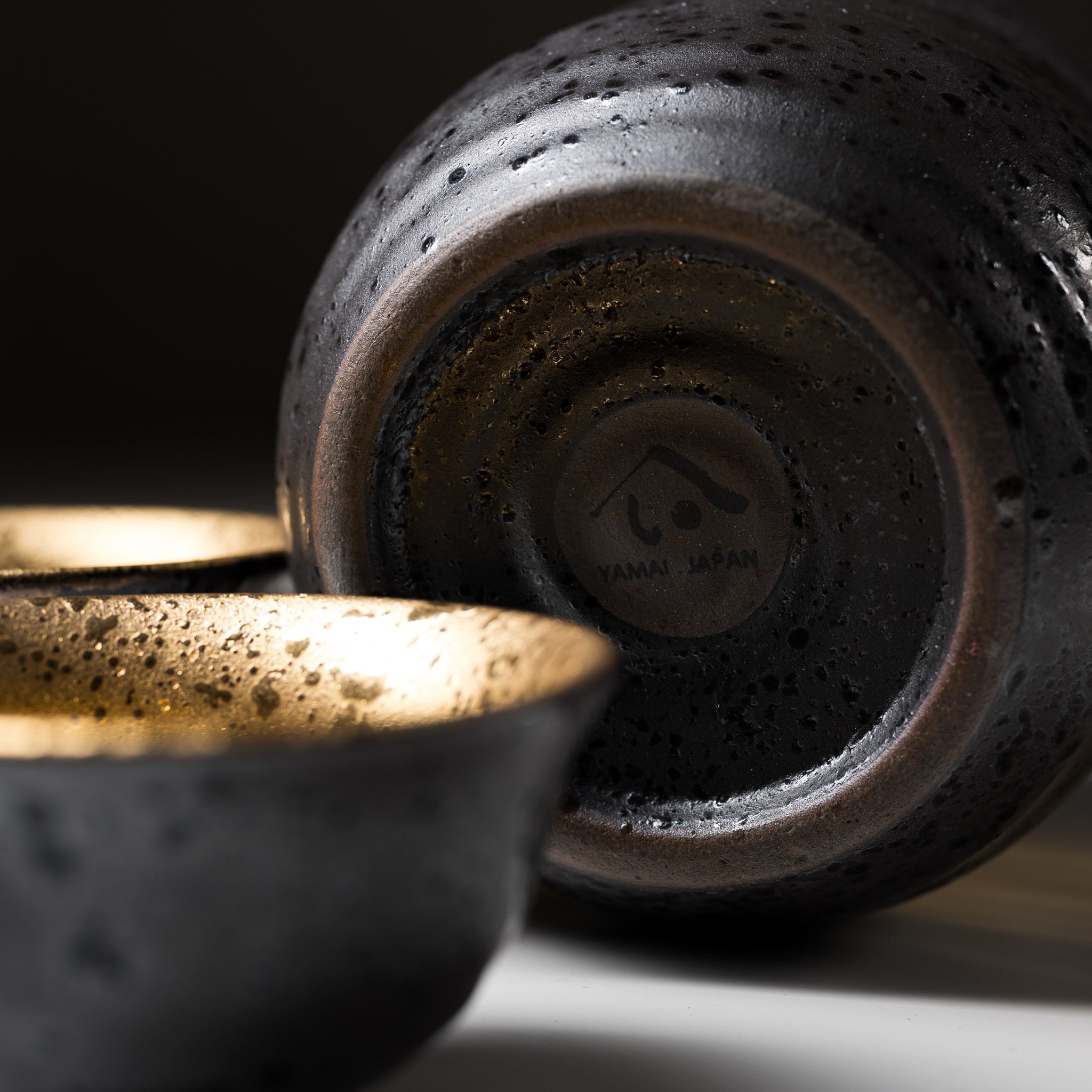 Premium Mino Ware Pottery Sake Set - Handcrafted Black & Gold Twisting Design - Traditional Japanese Ceramic Sake Cups & Decanter - Perfect for Japanese Dining, Gift Giving & Home Decor
